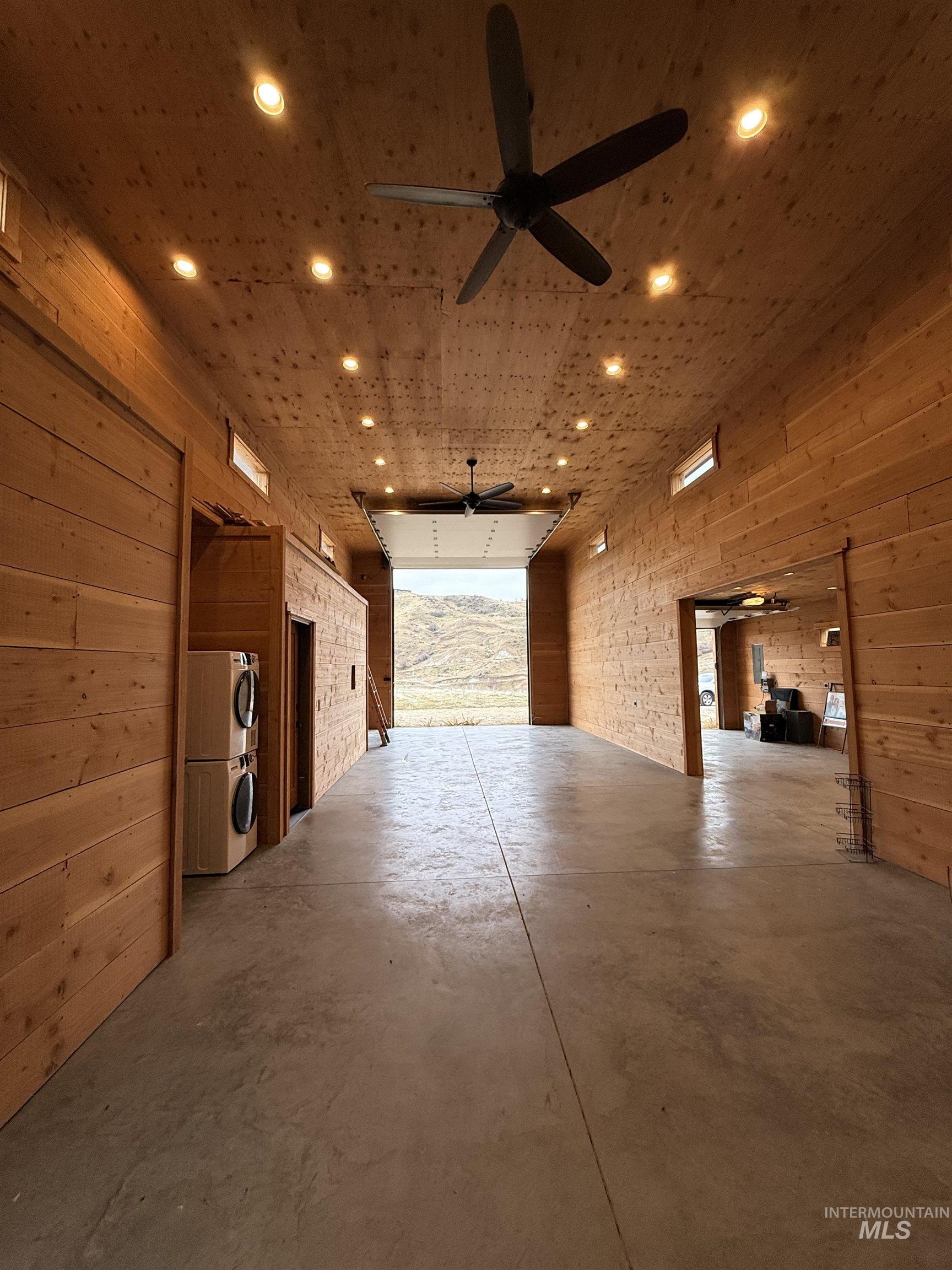 2 Brook Ln, Horseshoe Bend, Idaho 83629, 1 Bedroom, 1 Bathroom, Residential For Sale, Price $879,000,MLS 98974958