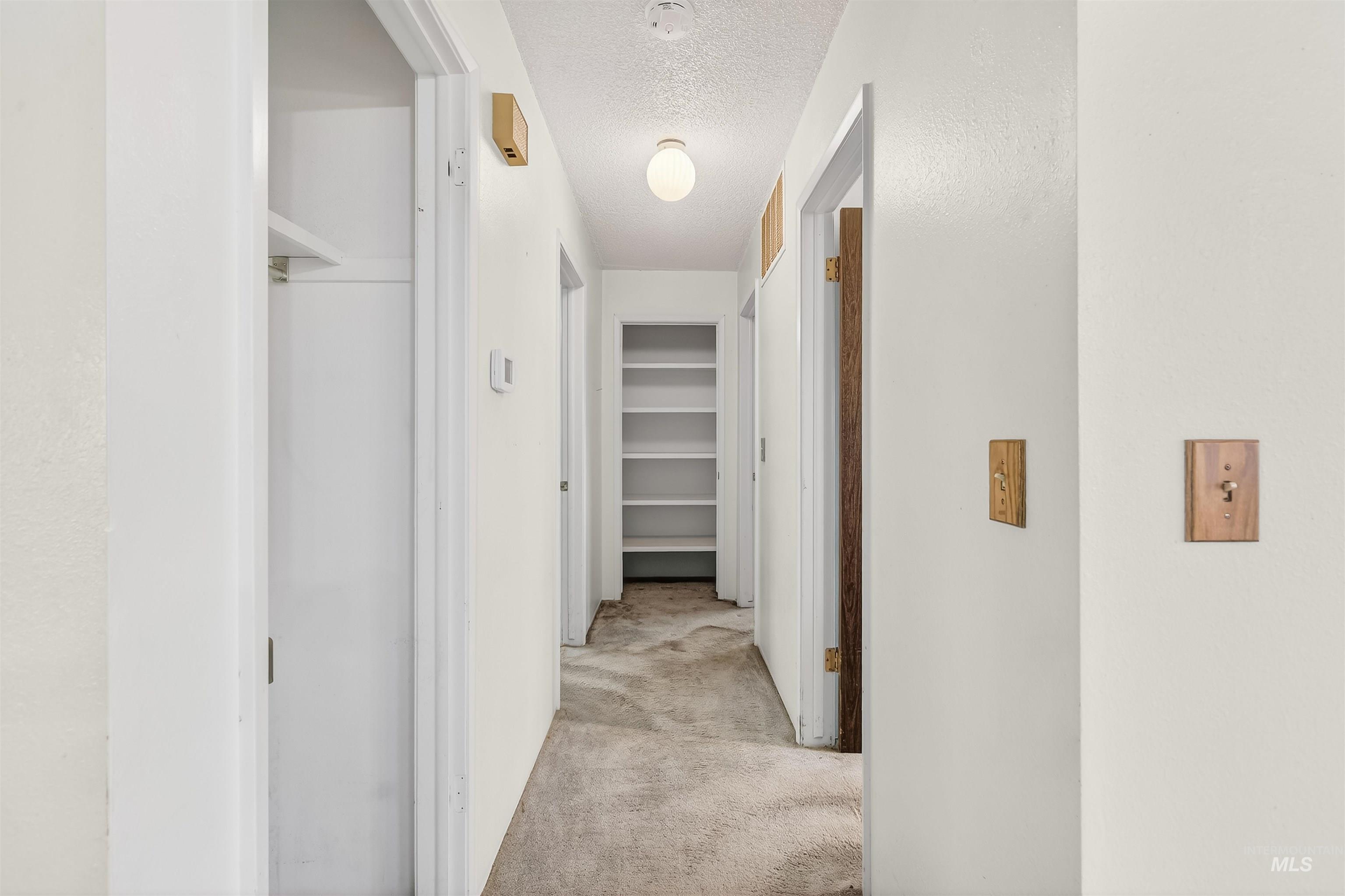 3181 Hallgren Drive, Clarkston, Washington 99403, 3 Bedrooms, 2 Bathrooms, Residential For Sale, Price $335,000,MLS 98974961