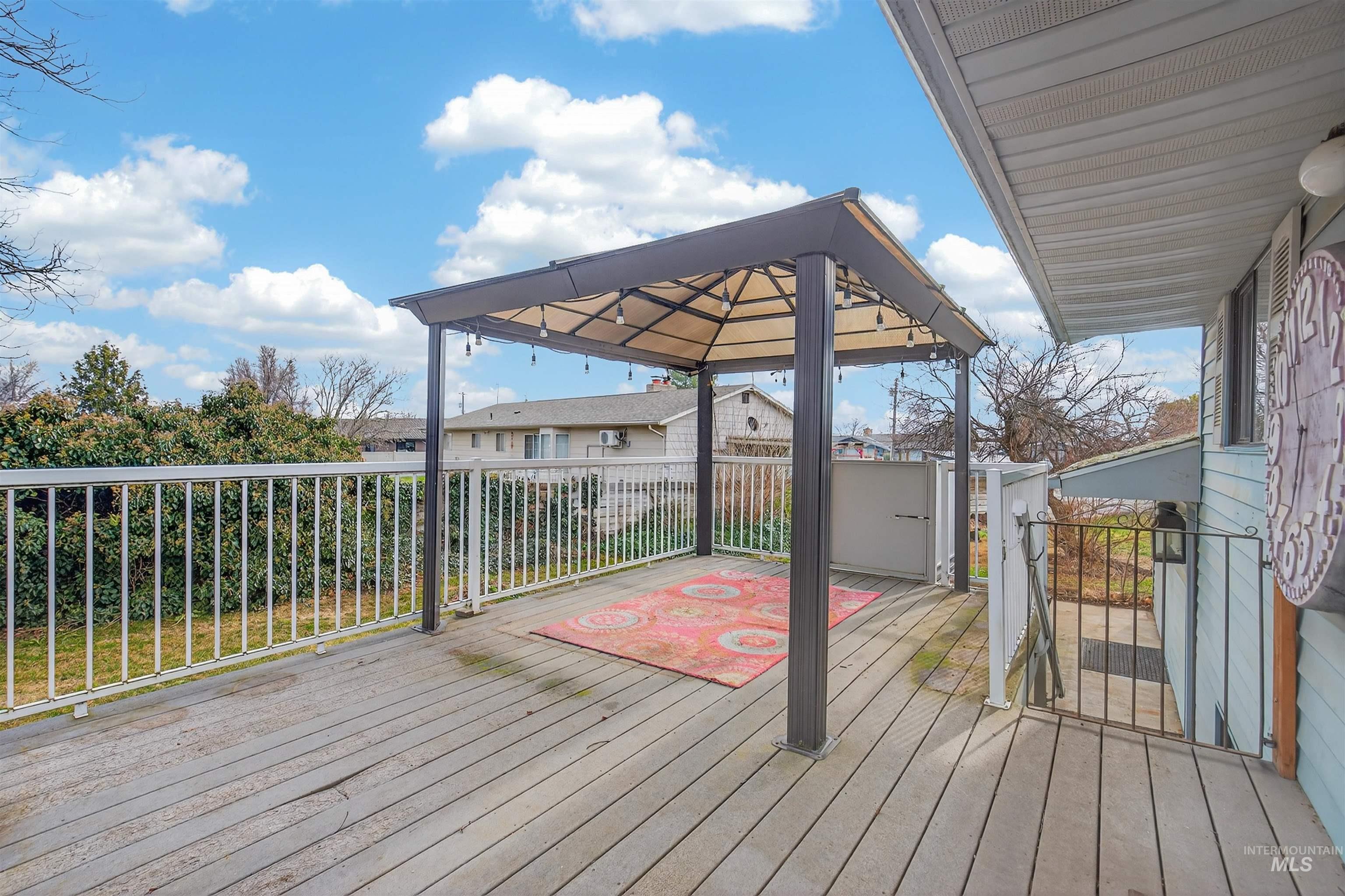 3181 Hallgren Drive, Clarkston, Washington 99403, 3 Bedrooms, 2 Bathrooms, Residential For Sale, Price $335,000,MLS 98974961