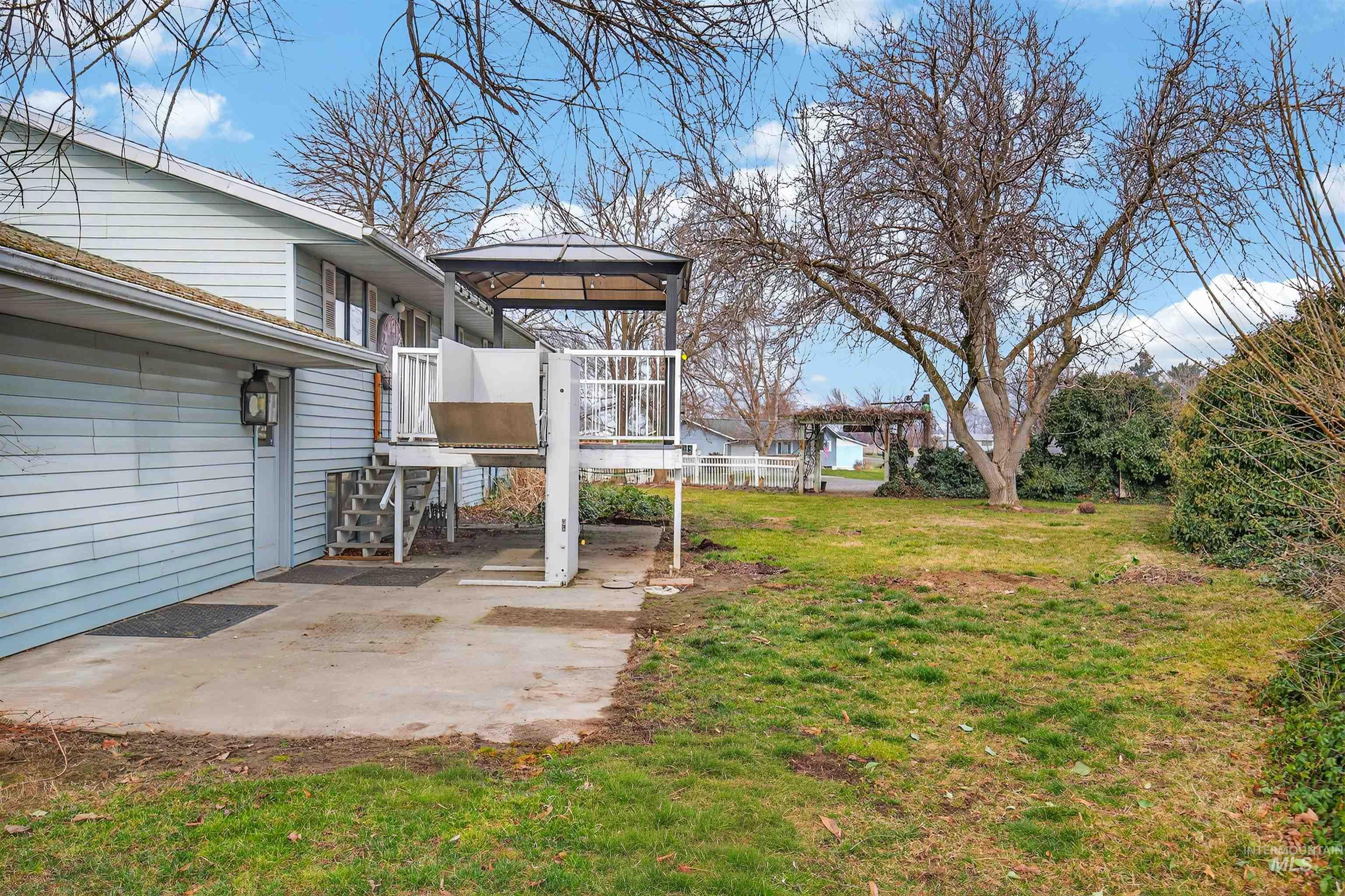 3181 Hallgren Drive, Clarkston, Washington 99403, 3 Bedrooms, 2 Bathrooms, Residential For Sale, Price $335,000,MLS 98974961