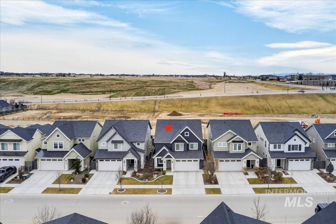 3327 E Collingwood Dr, Meridian, Idaho 83642, 4 Bedrooms, 2.5 Bathrooms, Residential For Sale, Price $599,900, 98974963