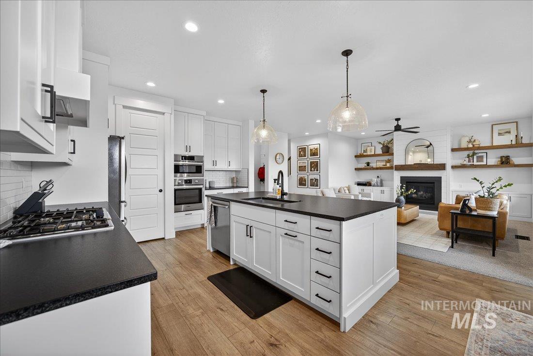 3327 E Collingwood Dr, Meridian, Idaho 83642, 4 Bedrooms, 2.5 Bathrooms, Residential For Sale, Price $599,900, 98974963