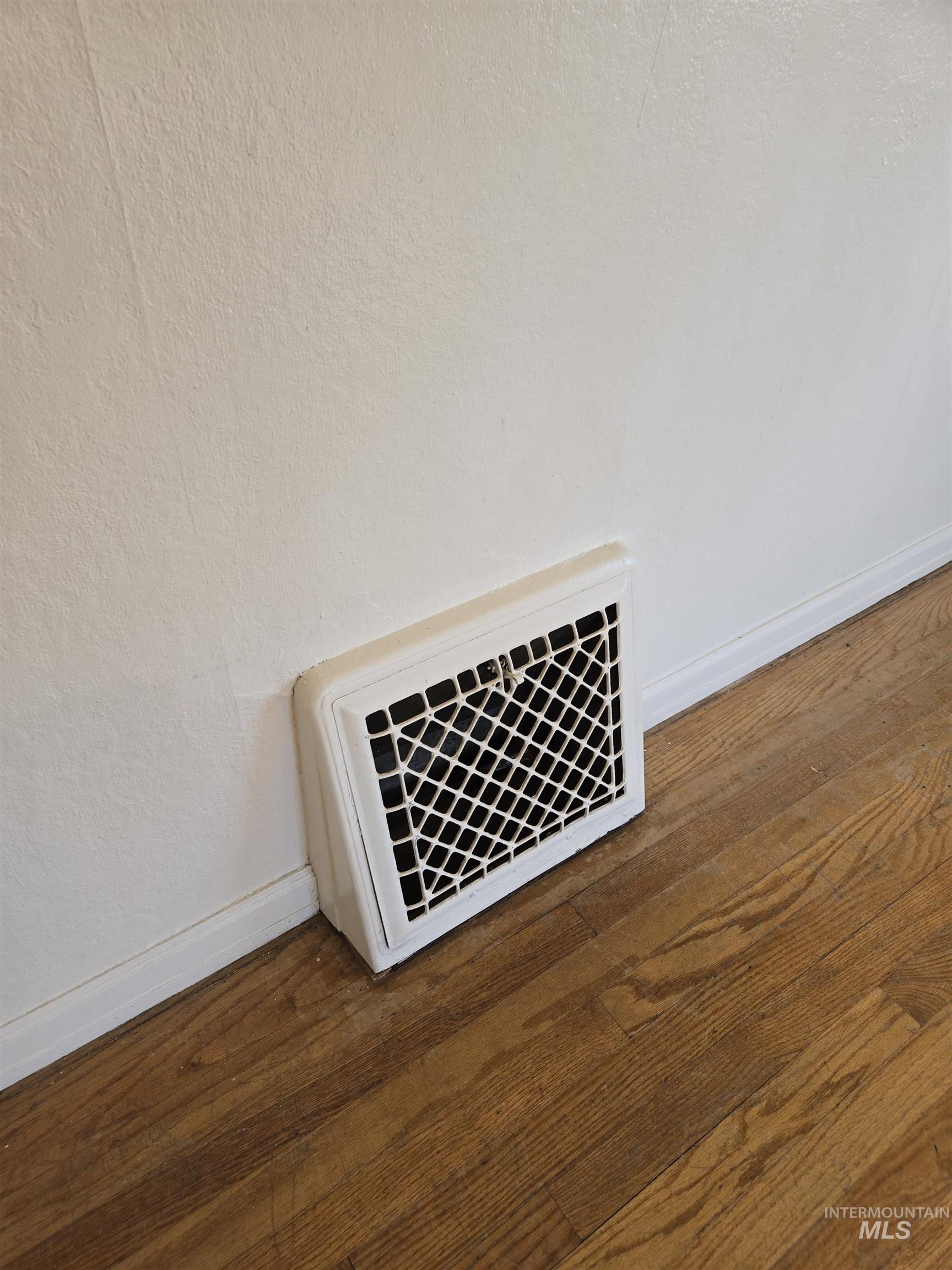 1115 SW 2nd Avenue, Ontario, Oregon 97914, 3 Bedrooms, 2 Bathrooms, Residential For Sale, Price $295,000,MLS 98974964