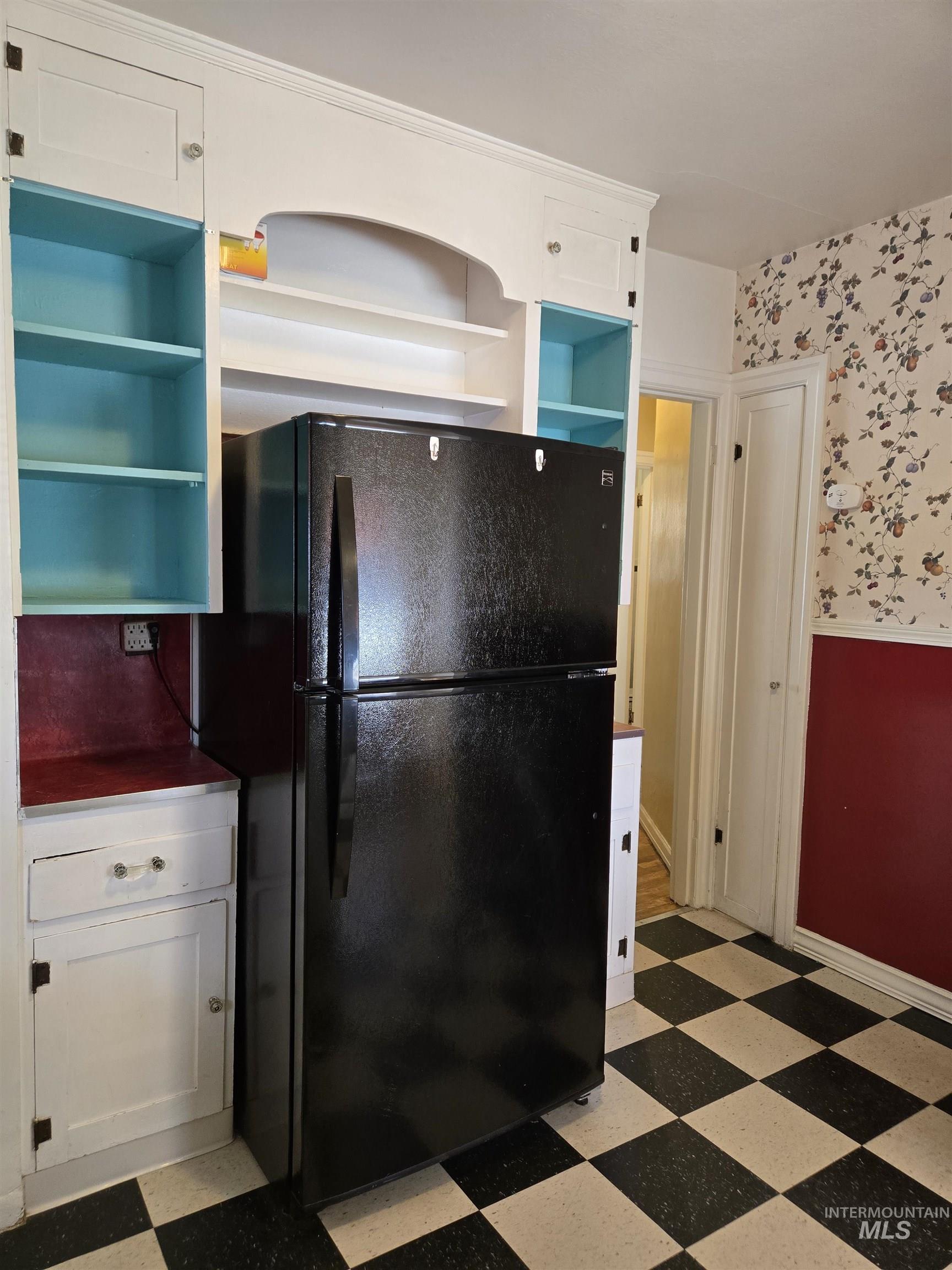 1115 SW 2nd Avenue, Ontario, Oregon 97914, 3 Bedrooms, 2 Bathrooms, Residential For Sale, Price $295,000,MLS 98974964