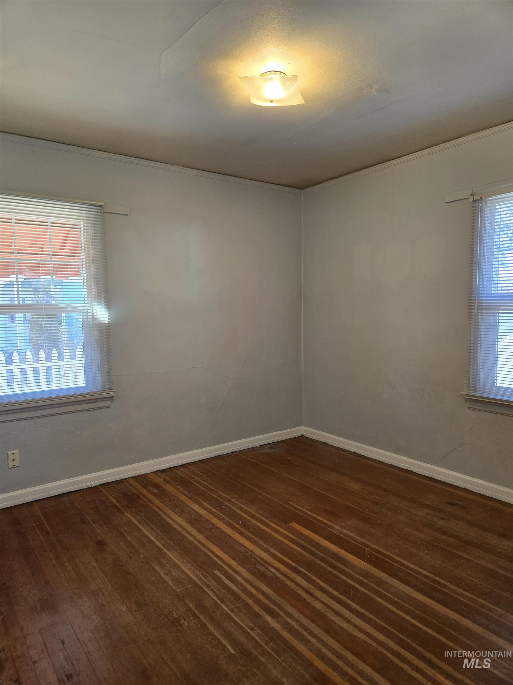 1115 SW 2nd Avenue, Ontario, Oregon 97914, 3 Bedrooms, 2 Bathrooms, Residential For Sale, Price $295,000,MLS 98974964