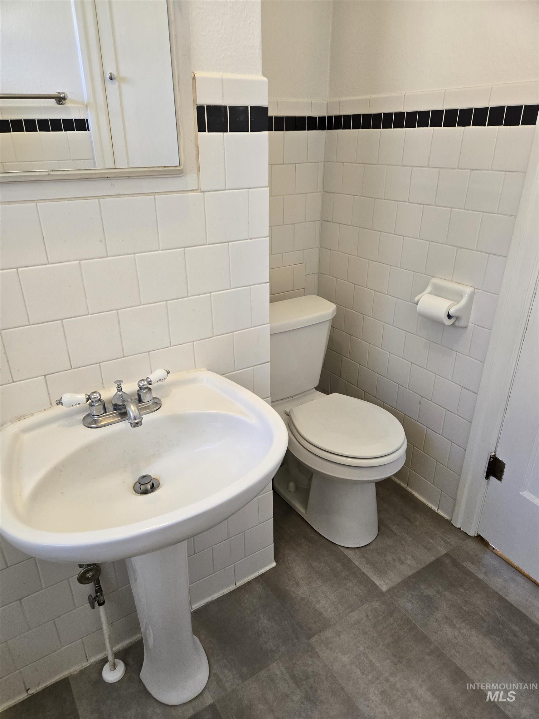 1115 SW 2nd Avenue, Ontario, Oregon 97914, 3 Bedrooms, 2 Bathrooms, Residential For Sale, Price $295,000,MLS 98974964