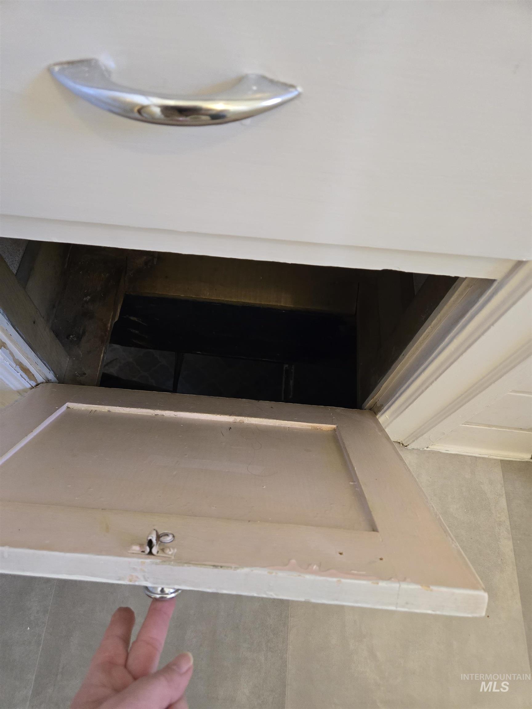 1115 SW 2nd Avenue, Ontario, Oregon 97914, 3 Bedrooms, 2 Bathrooms, Residential For Sale, Price $295,000,MLS 98974964