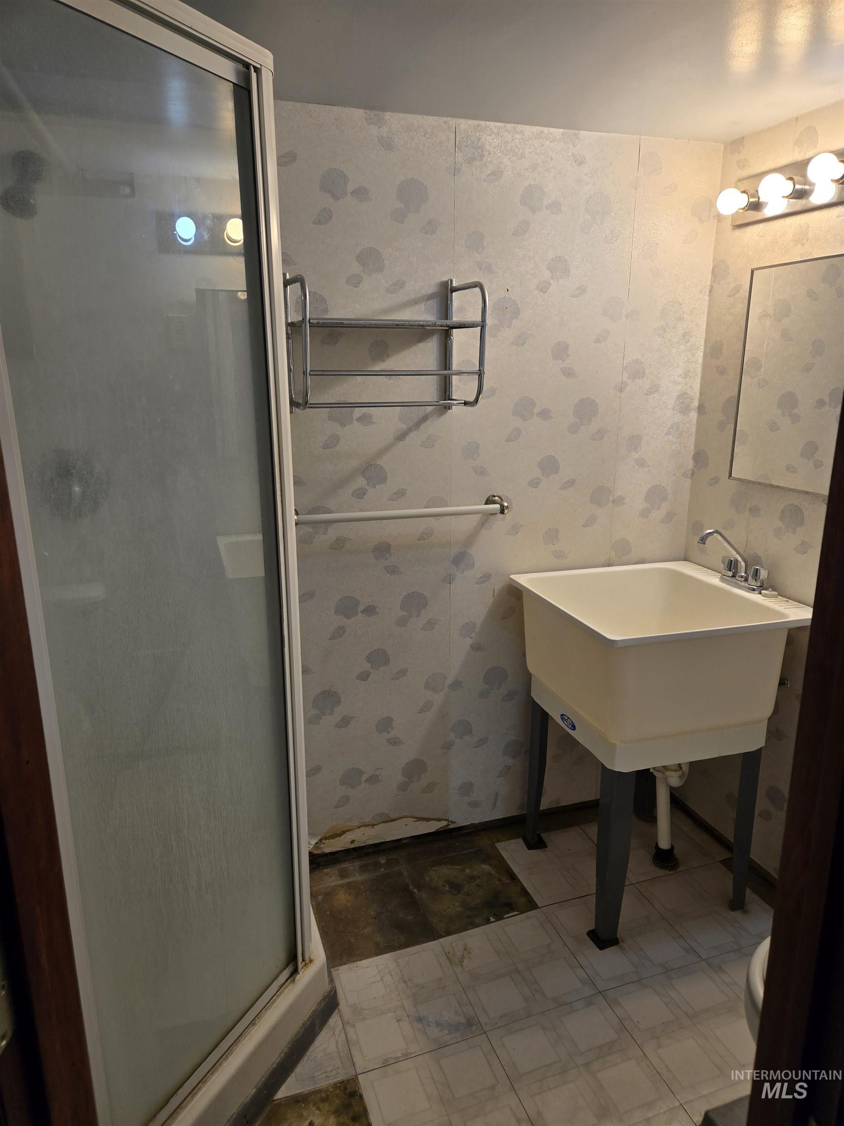 1115 SW 2nd Avenue, Ontario, Oregon 97914, 3 Bedrooms, 2 Bathrooms, Residential For Sale, Price $295,000,MLS 98974964