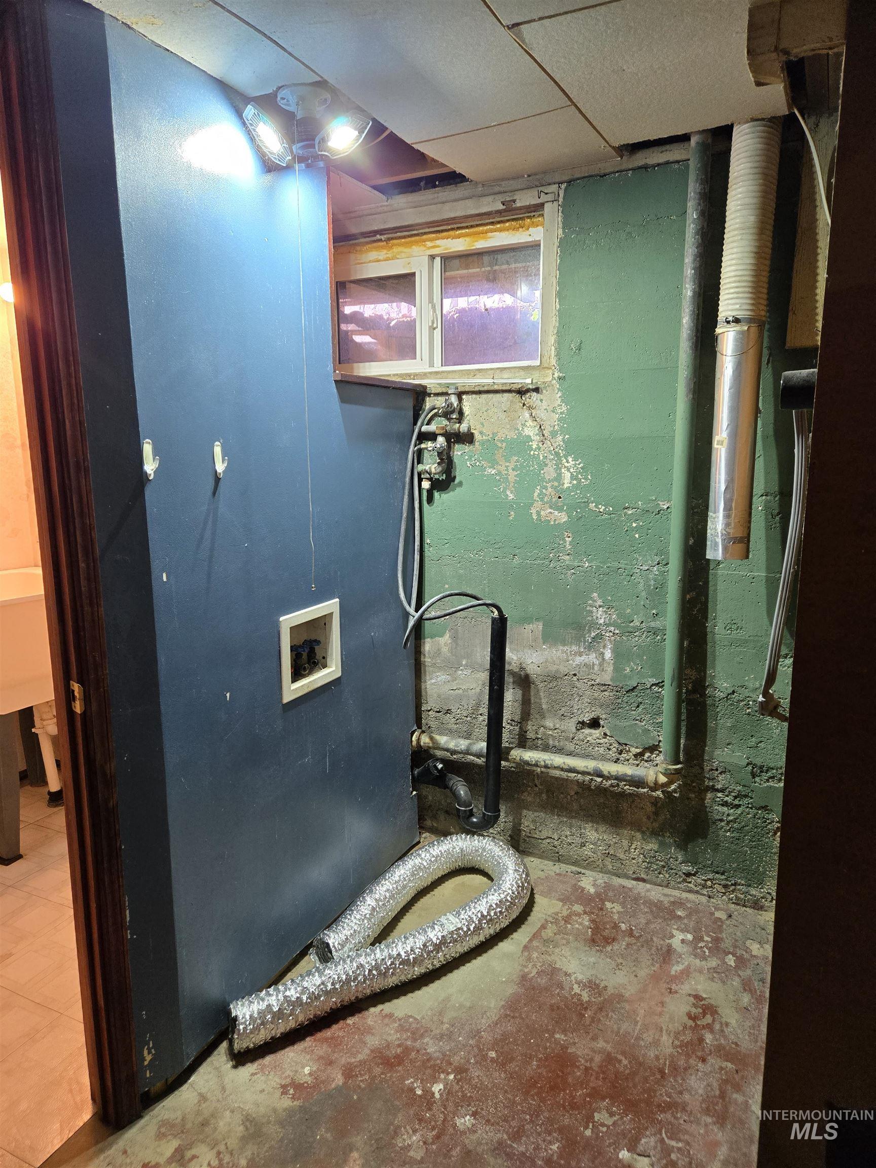 1115 SW 2nd Avenue, Ontario, Oregon 97914, 3 Bedrooms, 2 Bathrooms, Residential For Sale, Price $295,000,MLS 98974964