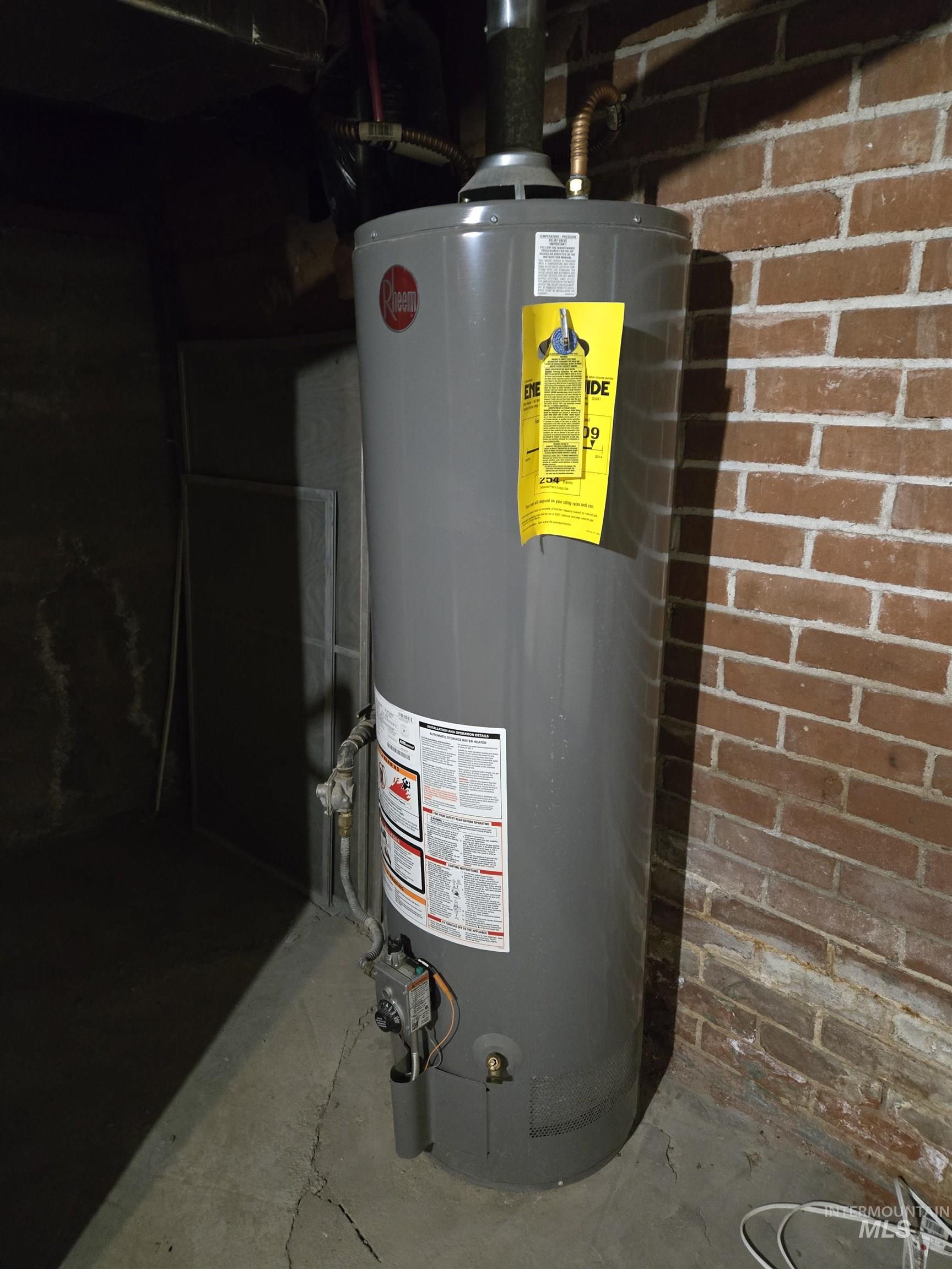 1115 SW 2nd Avenue, Ontario, Oregon 97914, 3 Bedrooms, 2 Bathrooms, Residential For Sale, Price $295,000,MLS 98974964