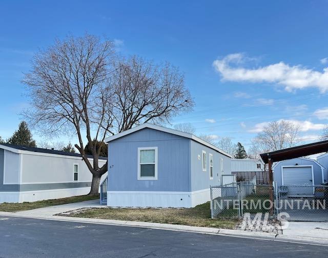 424 W Cherry Ln, Meridian, Idaho 83642, 2 Bedrooms, 1 Bathroom, Residential For Sale, Price $99,900,MLS 98974965