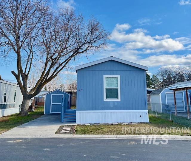 424 W Cherry Ln, Meridian, Idaho 83642, 2 Bedrooms, 1 Bathroom, Residential For Sale, Price $99,900,MLS 98974965