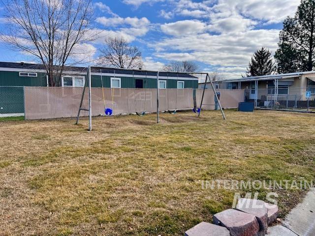 424 W Cherry Ln, Meridian, Idaho 83642, 2 Bedrooms, 1 Bathroom, Residential For Sale, Price $99,900,MLS 98974965