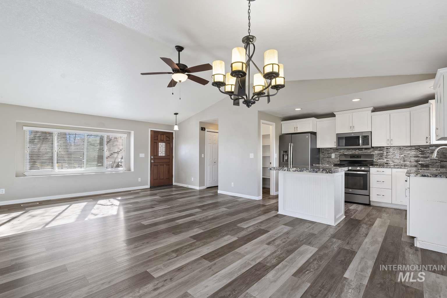 1000 S Egurrola Pl., Boise, Idaho 83709, 3 Bedrooms, 2 Bathrooms, Residential For Sale, Price $434,000,MLS 98974966