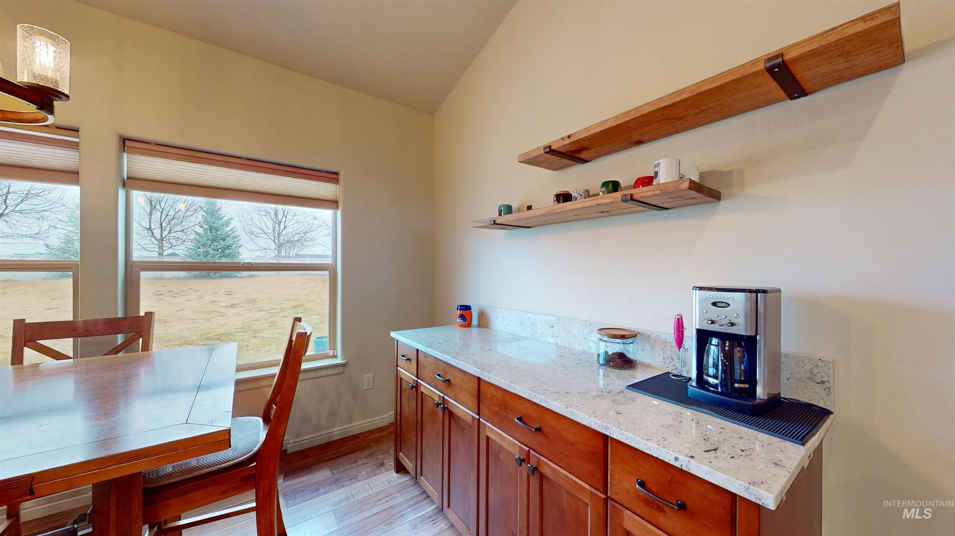 548 Sun Terrace Dr., Twin Falls, Idaho 83301, 5 Bedrooms, 2 Bathrooms, Residential For Sale, Price $699,900,MLS 98974967