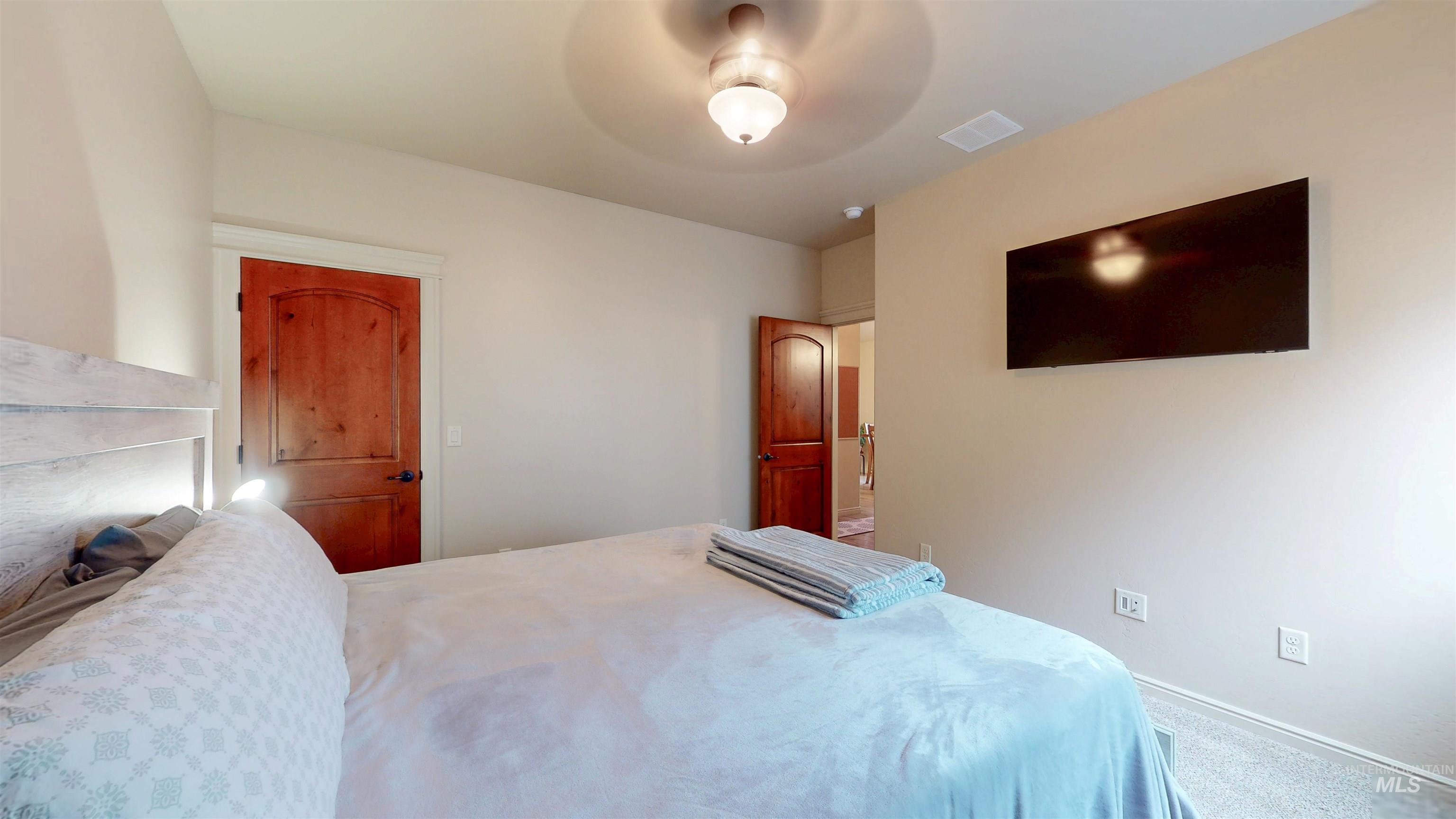 548 Sun Terrace Dr., Twin Falls, Idaho 83301, 5 Bedrooms, 2 Bathrooms, Residential For Sale, Price $699,900,MLS 98974967