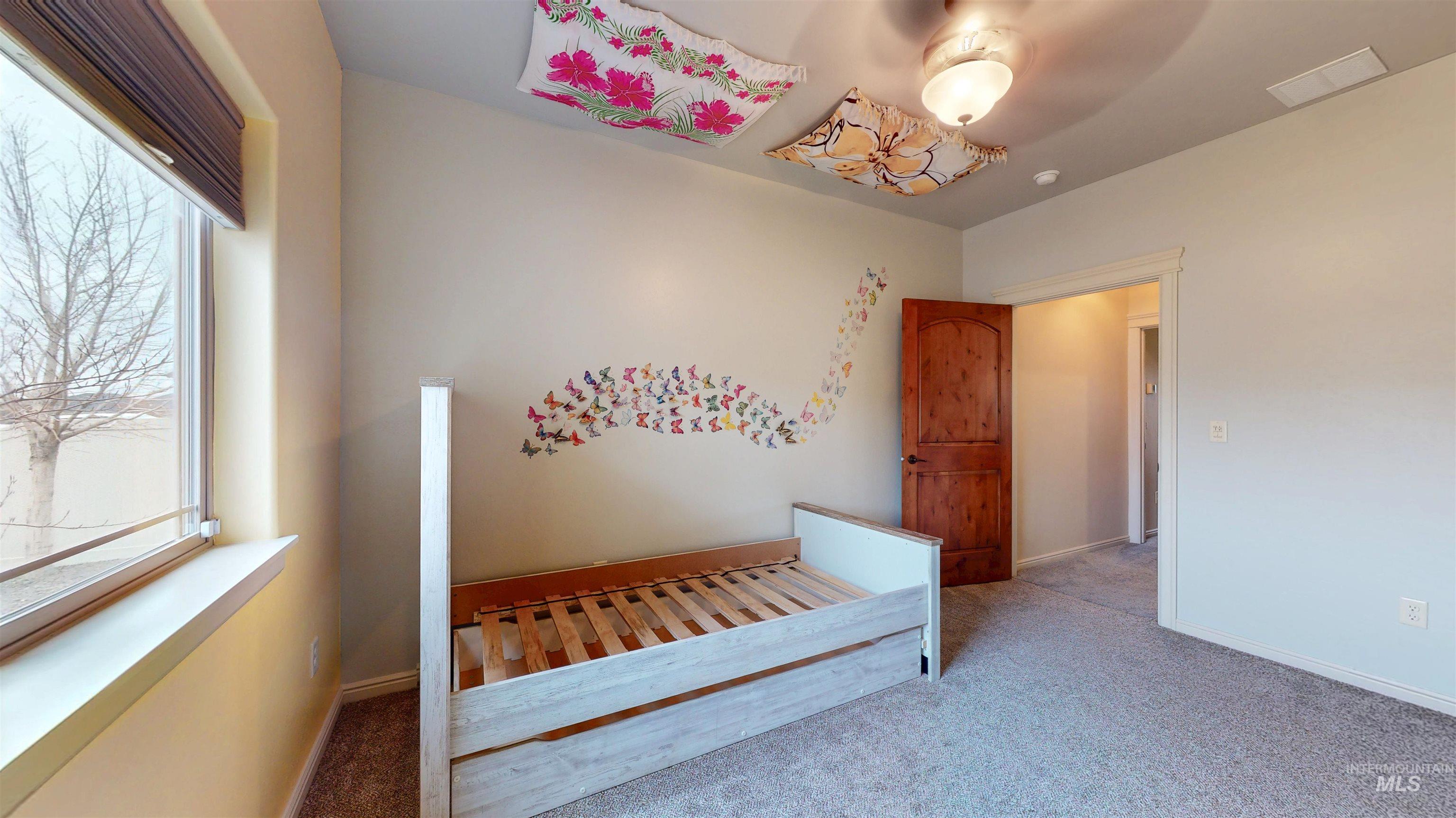 548 Sun Terrace Dr., Twin Falls, Idaho 83301, 5 Bedrooms, 2 Bathrooms, Residential For Sale, Price $699,900,MLS 98974967