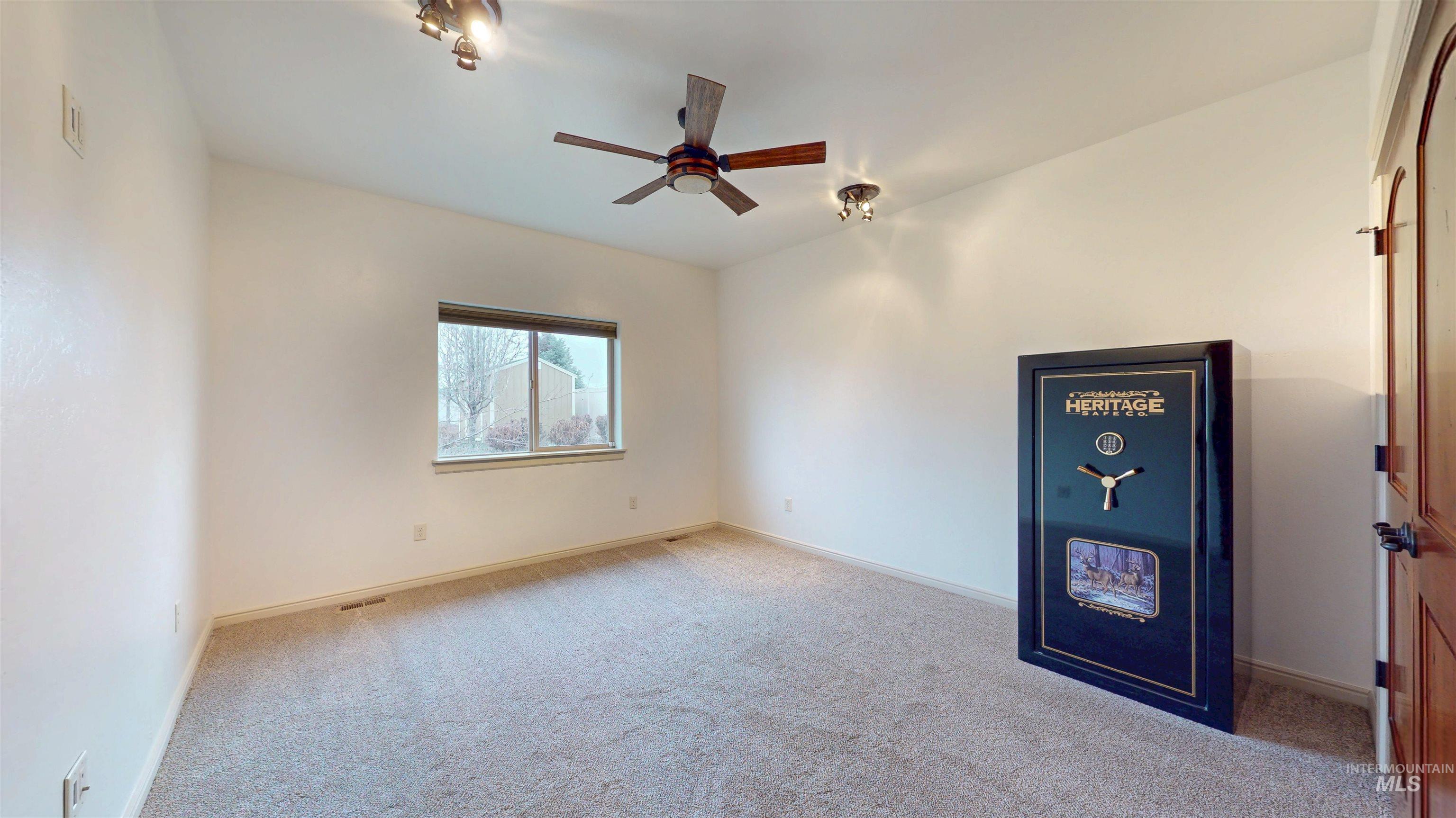 548 Sun Terrace Dr., Twin Falls, Idaho 83301, 5 Bedrooms, 2 Bathrooms, Residential For Sale, Price $699,900,MLS 98974967