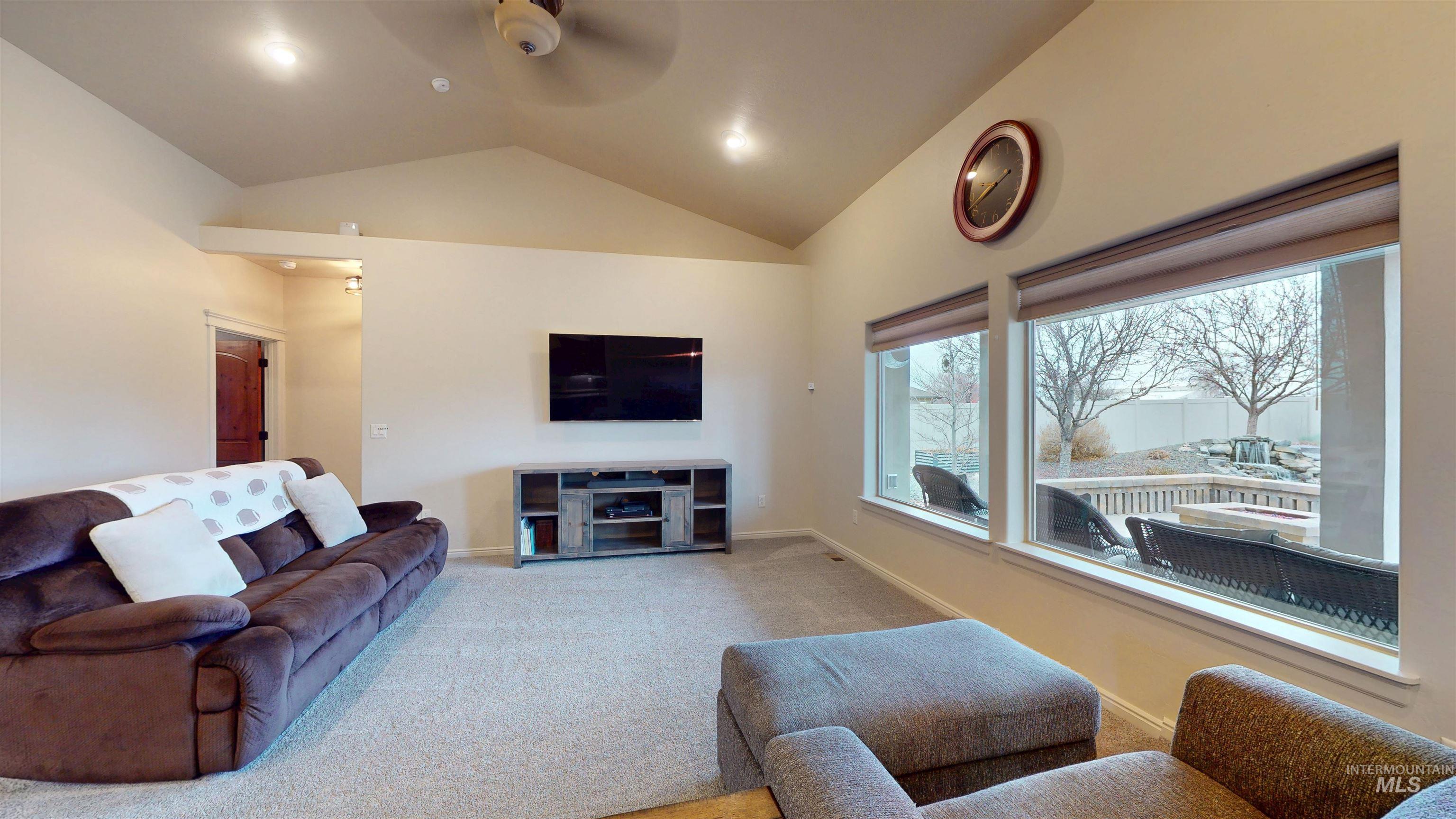 548 Sun Terrace Dr., Twin Falls, Idaho 83301, 5 Bedrooms, 2 Bathrooms, Residential For Sale, Price $699,900,MLS 98974967