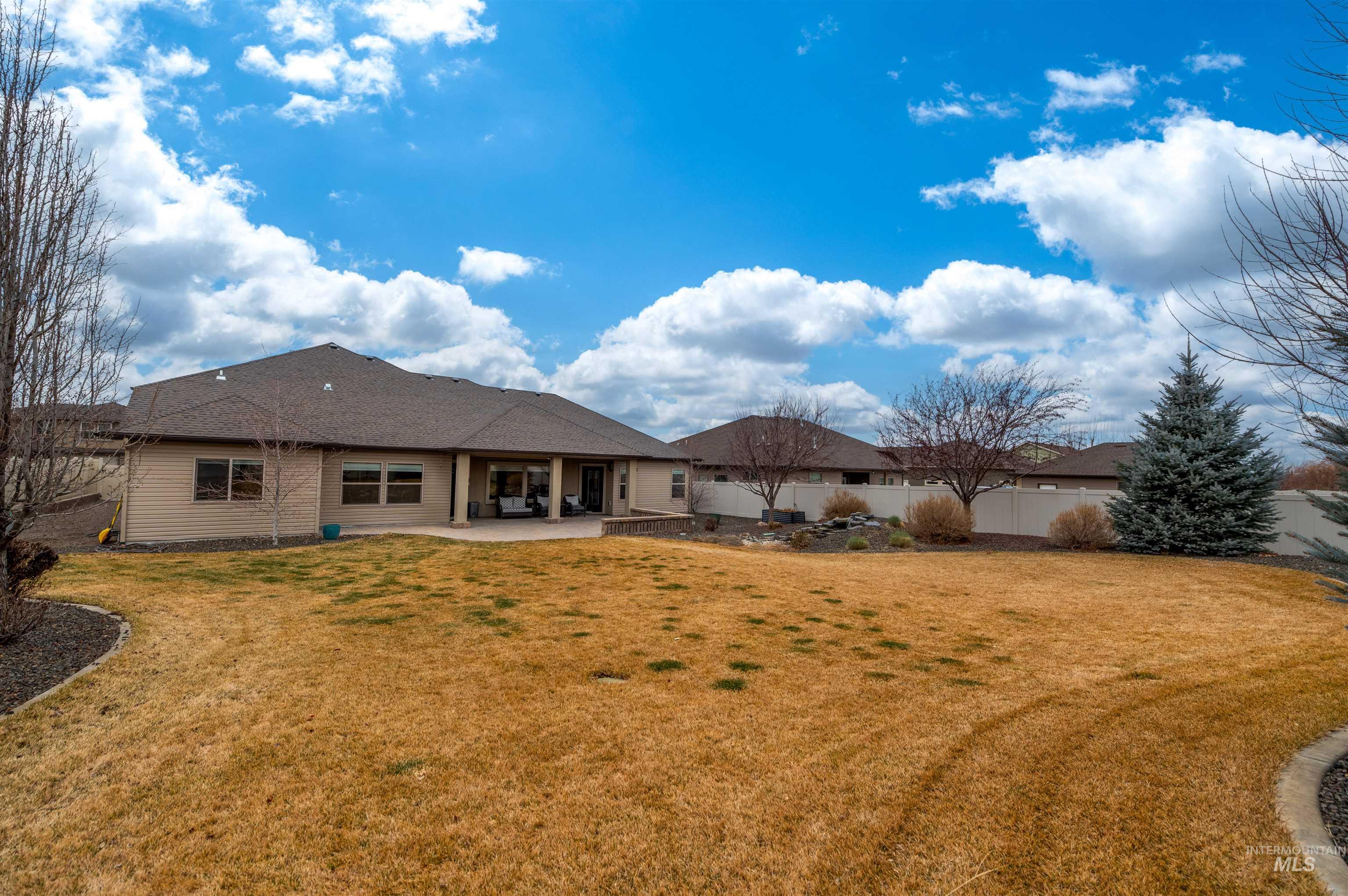 548 Sun Terrace Dr., Twin Falls, Idaho 83301, 5 Bedrooms, 2 Bathrooms, Residential For Sale, Price $699,900,MLS 98974967