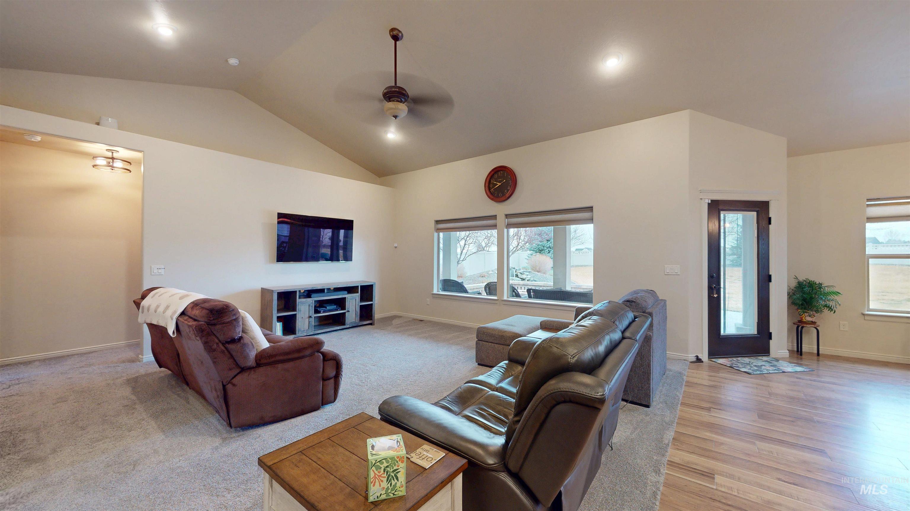 548 Sun Terrace Dr., Twin Falls, Idaho 83301, 5 Bedrooms, 2 Bathrooms, Residential For Sale, Price $699,900,MLS 98974967