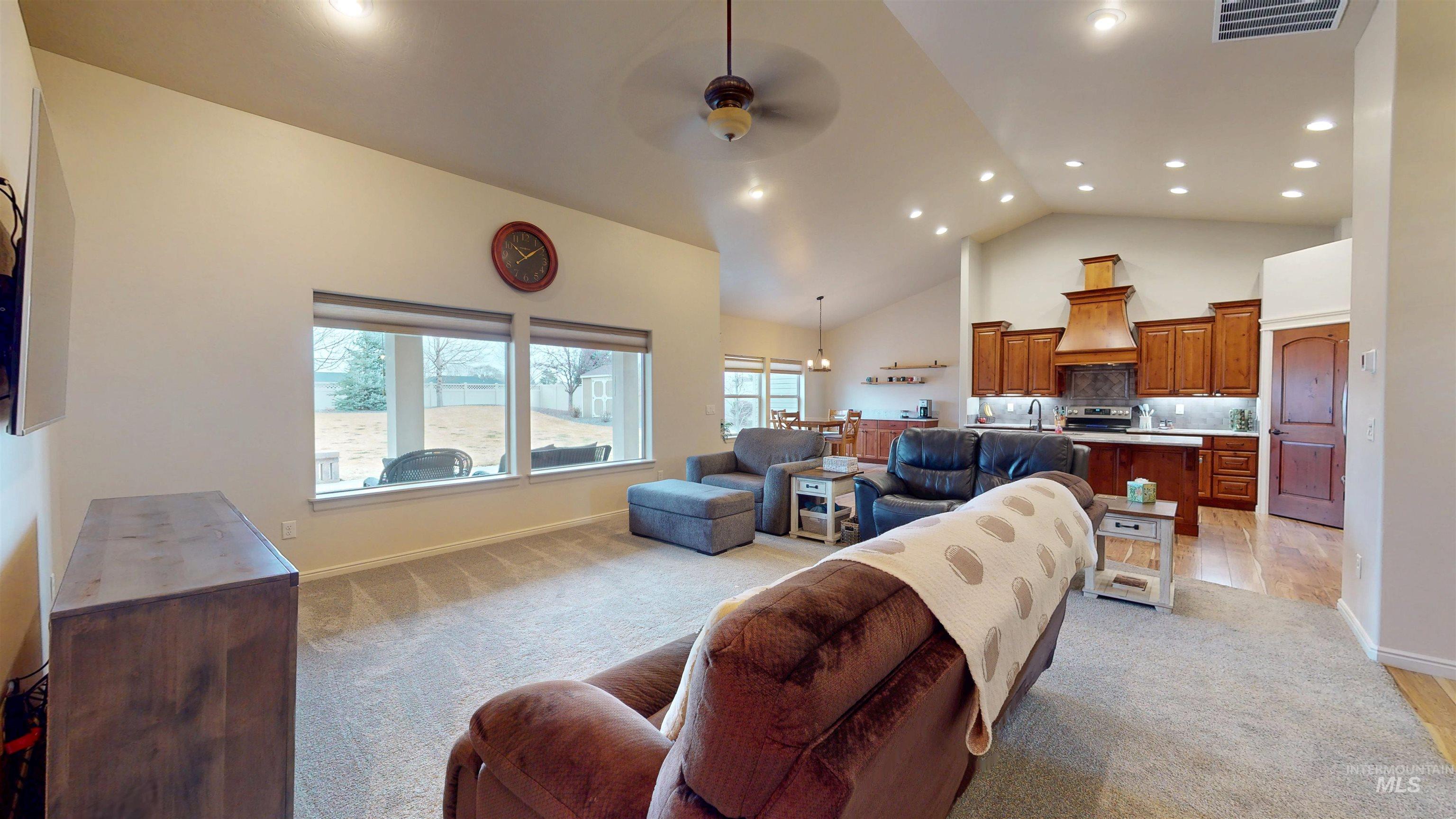 548 Sun Terrace Dr., Twin Falls, Idaho 83301, 5 Bedrooms, 2 Bathrooms, Residential For Sale, Price $699,900,MLS 98974967