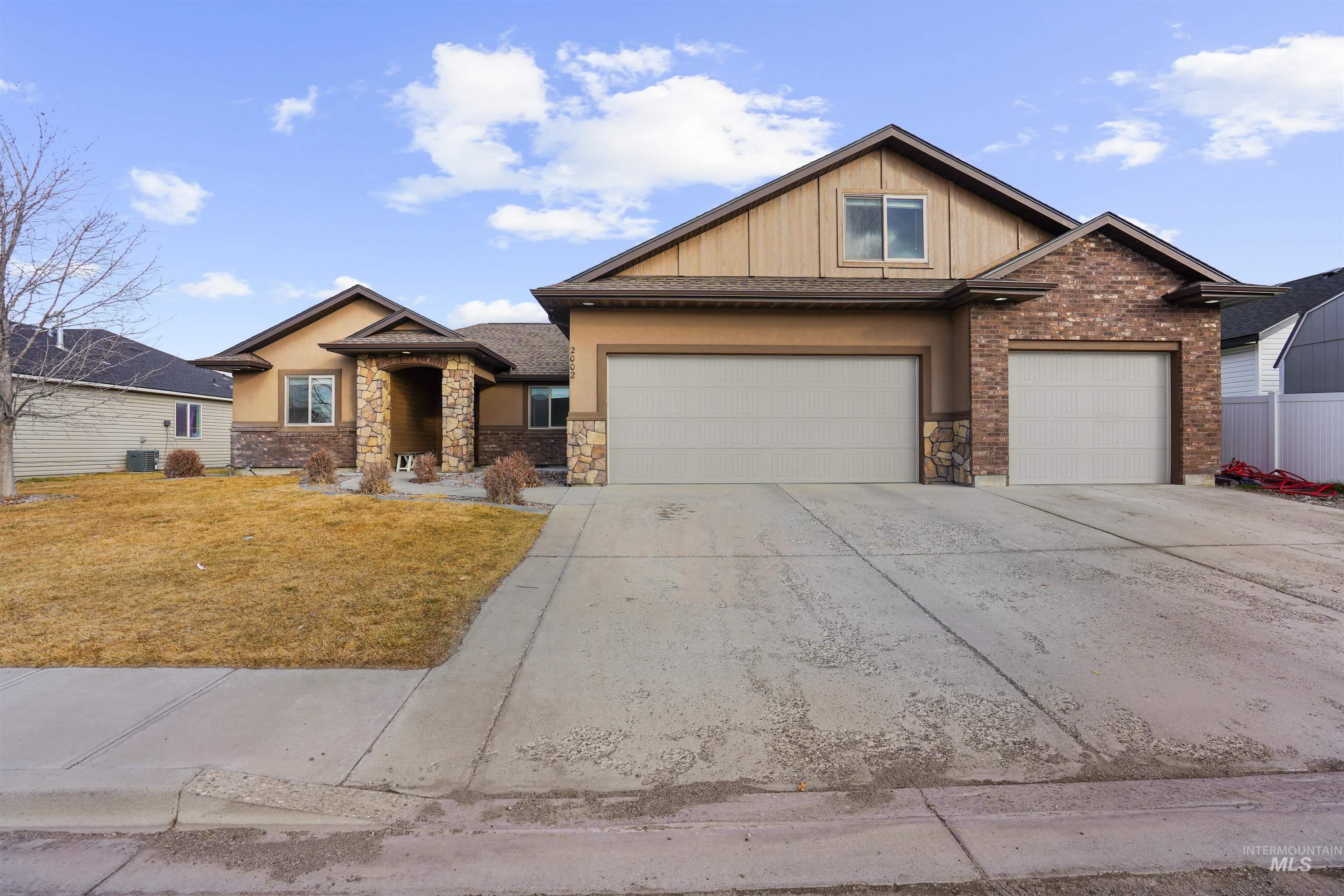 2002 Red Tail St, Rupert, Idaho 83350-5507, 4 Bedrooms, 2 Bathrooms, Residential For Sale, Price $465,000,MLS 98974968