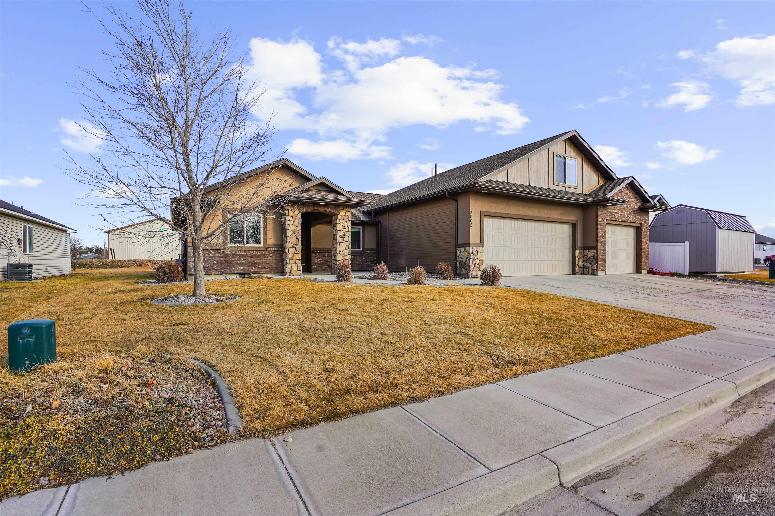 2002 Red Tail St, Rupert, Idaho 83350-5507, 4 Bedrooms, 2 Bathrooms, Residential For Sale, Price $465,000,MLS 98974968