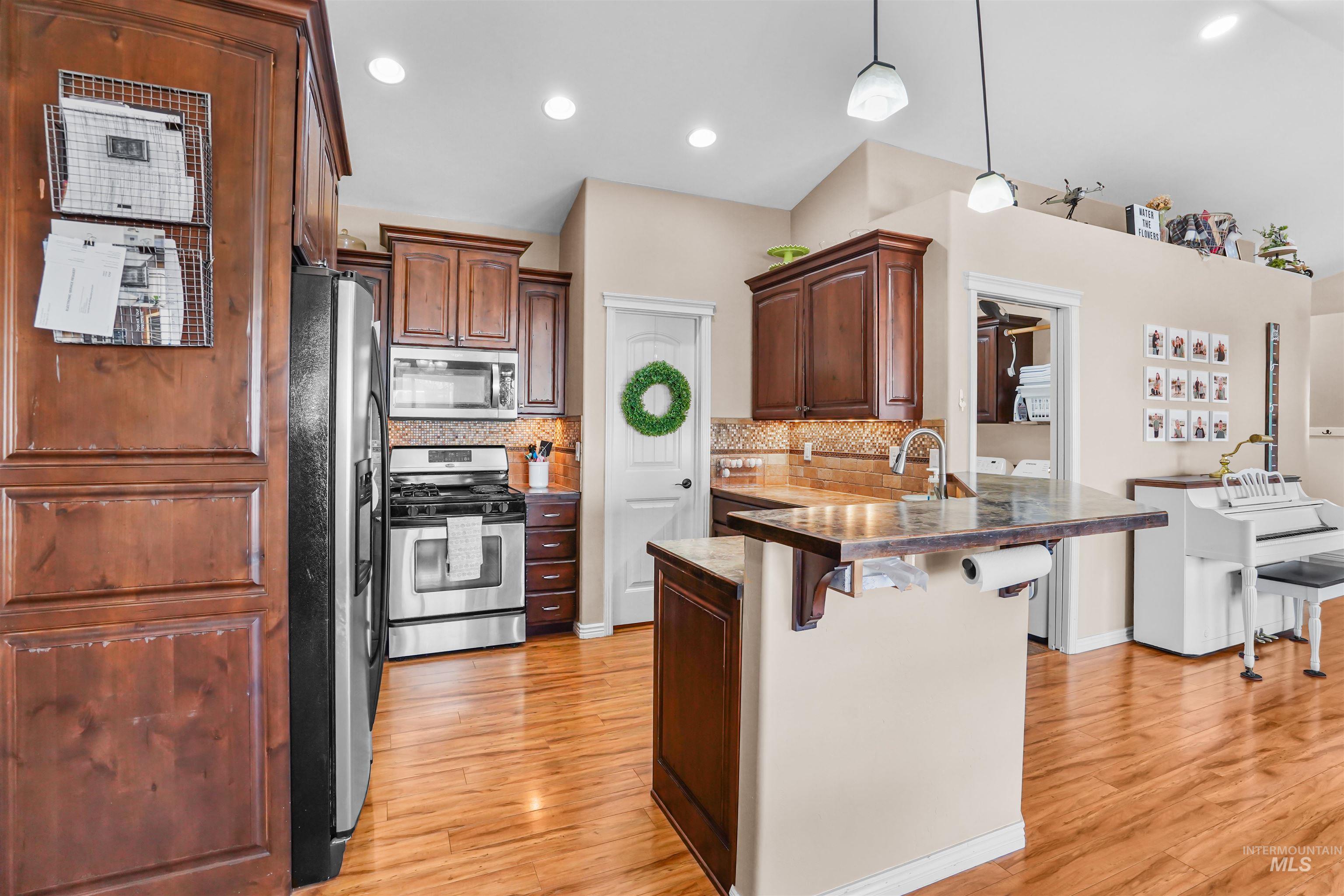 2002 Red Tail St, Rupert, Idaho 83350-5507, 4 Bedrooms, 2 Bathrooms, Residential For Sale, Price $465,000,MLS 98974968