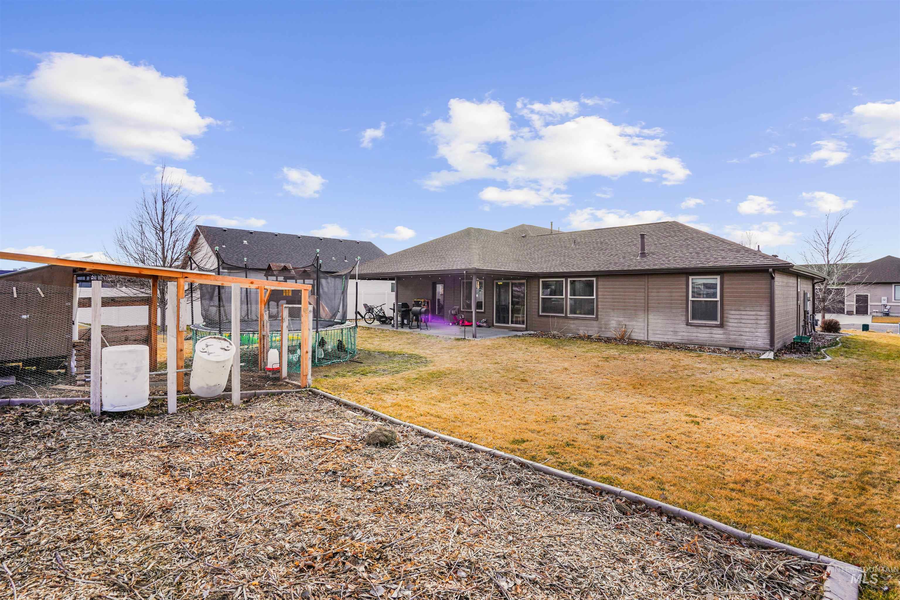 2002 Red Tail St, Rupert, Idaho 83350-5507, 4 Bedrooms, 2 Bathrooms, Residential For Sale, Price $465,000,MLS 98974968