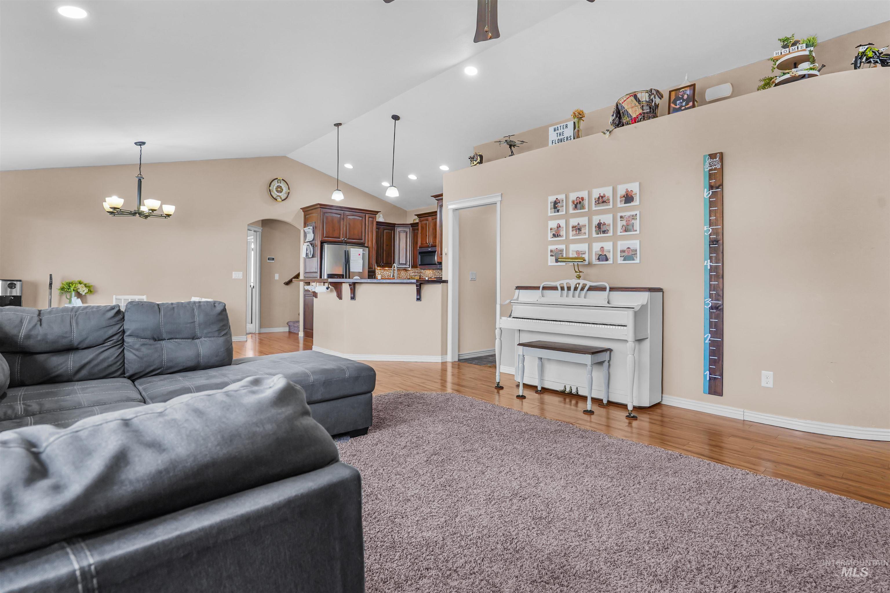 2002 Red Tail St, Rupert, Idaho 83350-5507, 4 Bedrooms, 2 Bathrooms, Residential For Sale, Price $465,000,MLS 98974968