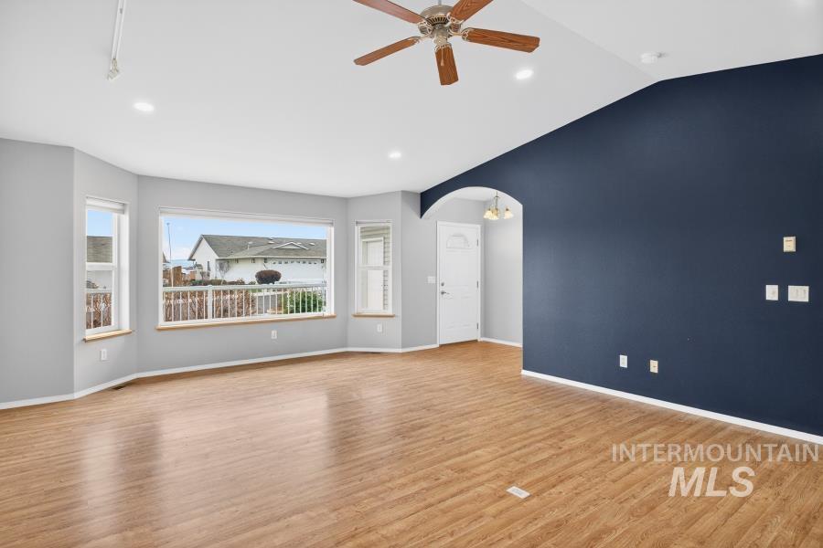 2942 Spruce St, Lewiston, Idaho 83501, 2 Bedrooms, 2 Bathrooms, Residential For Sale, Price $397,000,MLS 98974969