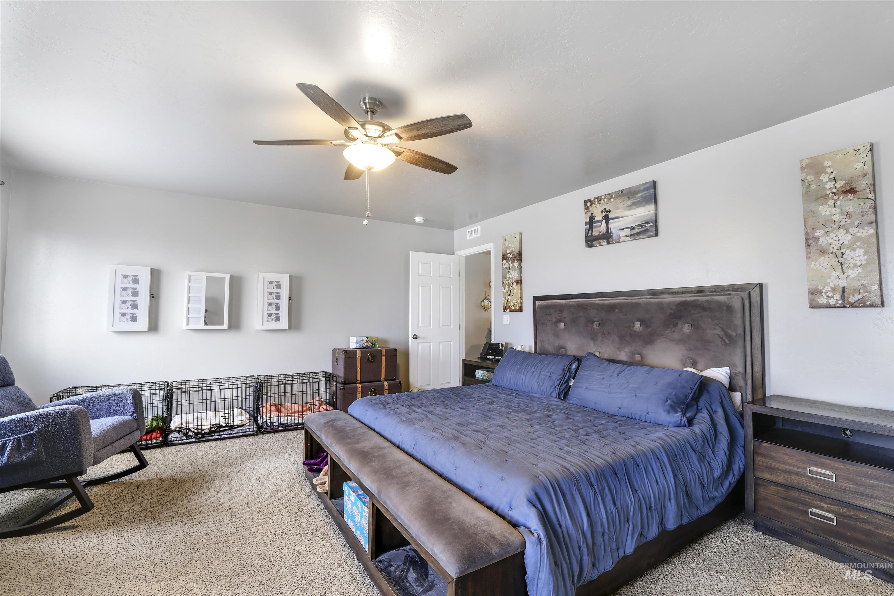 798 Grizzly Drive, Twin Falls, Idaho 83301, 5 Bedrooms, 2.5 Bathrooms, Residential For Sale, Price $559,000,MLS 98974972