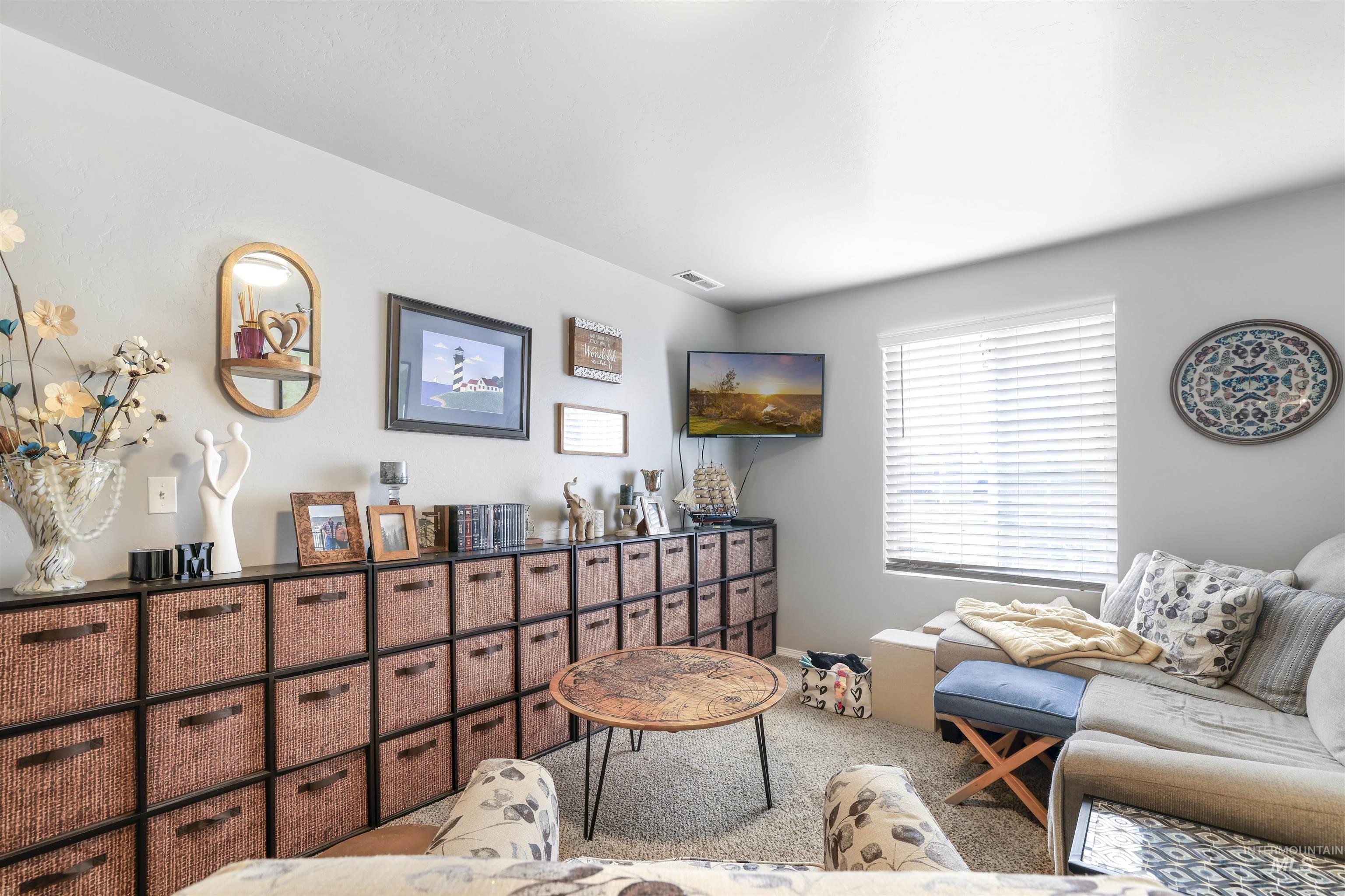 798 Grizzly Drive, Twin Falls, Idaho 83301, 5 Bedrooms, 2.5 Bathrooms, Residential For Sale, Price $559,000,MLS 98974972