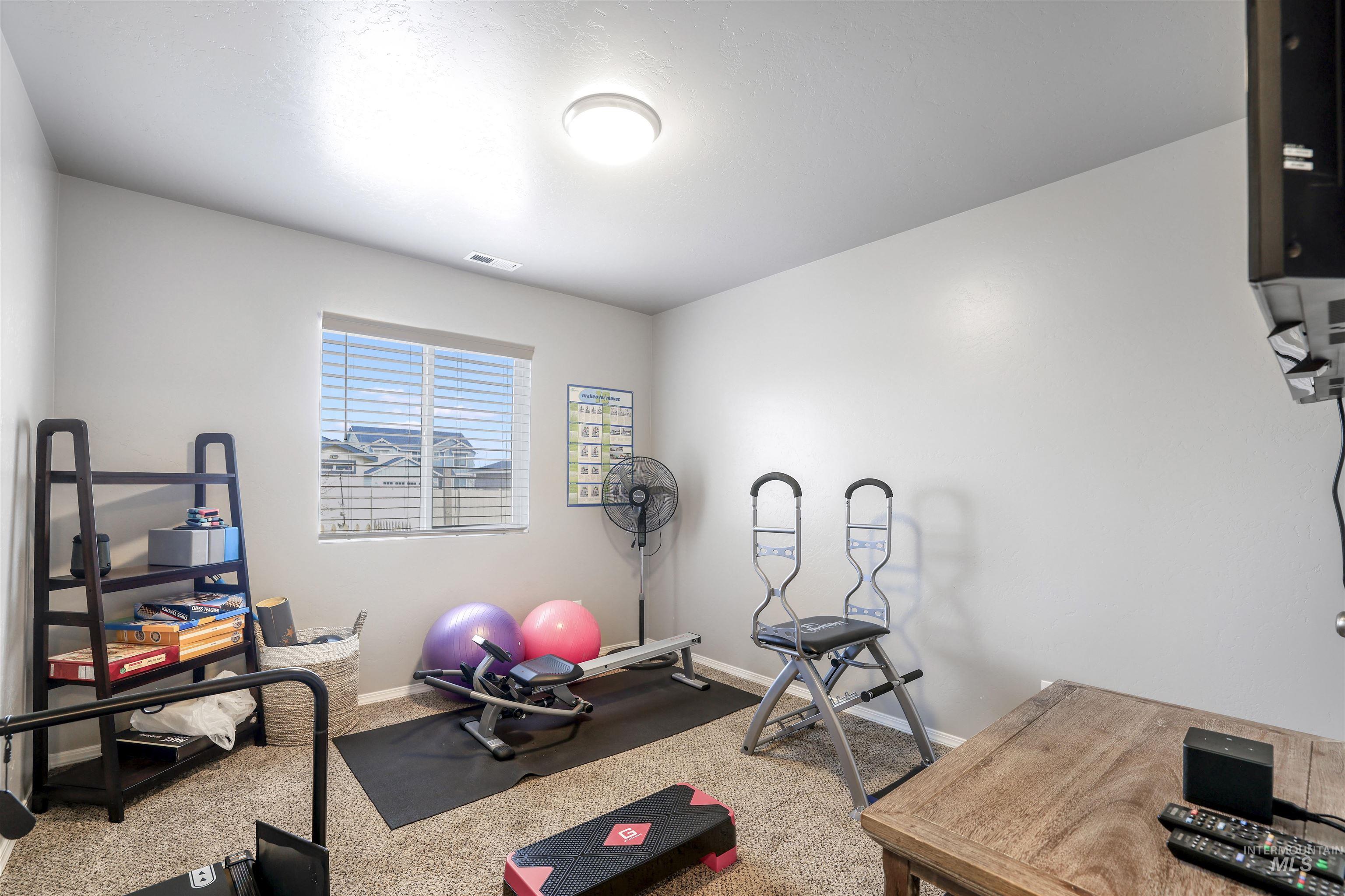 798 Grizzly Drive, Twin Falls, Idaho 83301, 5 Bedrooms, 2.5 Bathrooms, Residential For Sale, Price $559,000,MLS 98974972