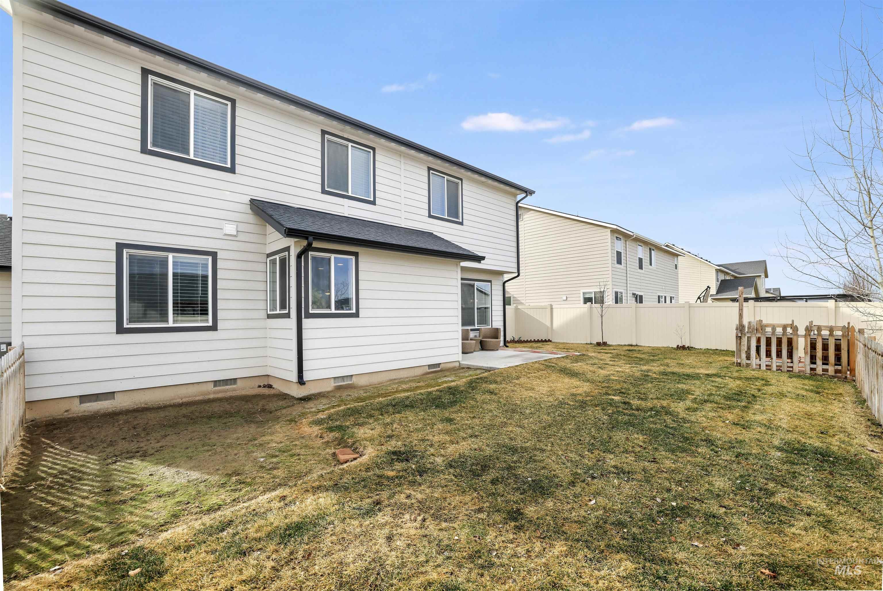 798 Grizzly Drive, Twin Falls, Idaho 83301, 5 Bedrooms, 2.5 Bathrooms, Residential For Sale, Price $559,000,MLS 98974972