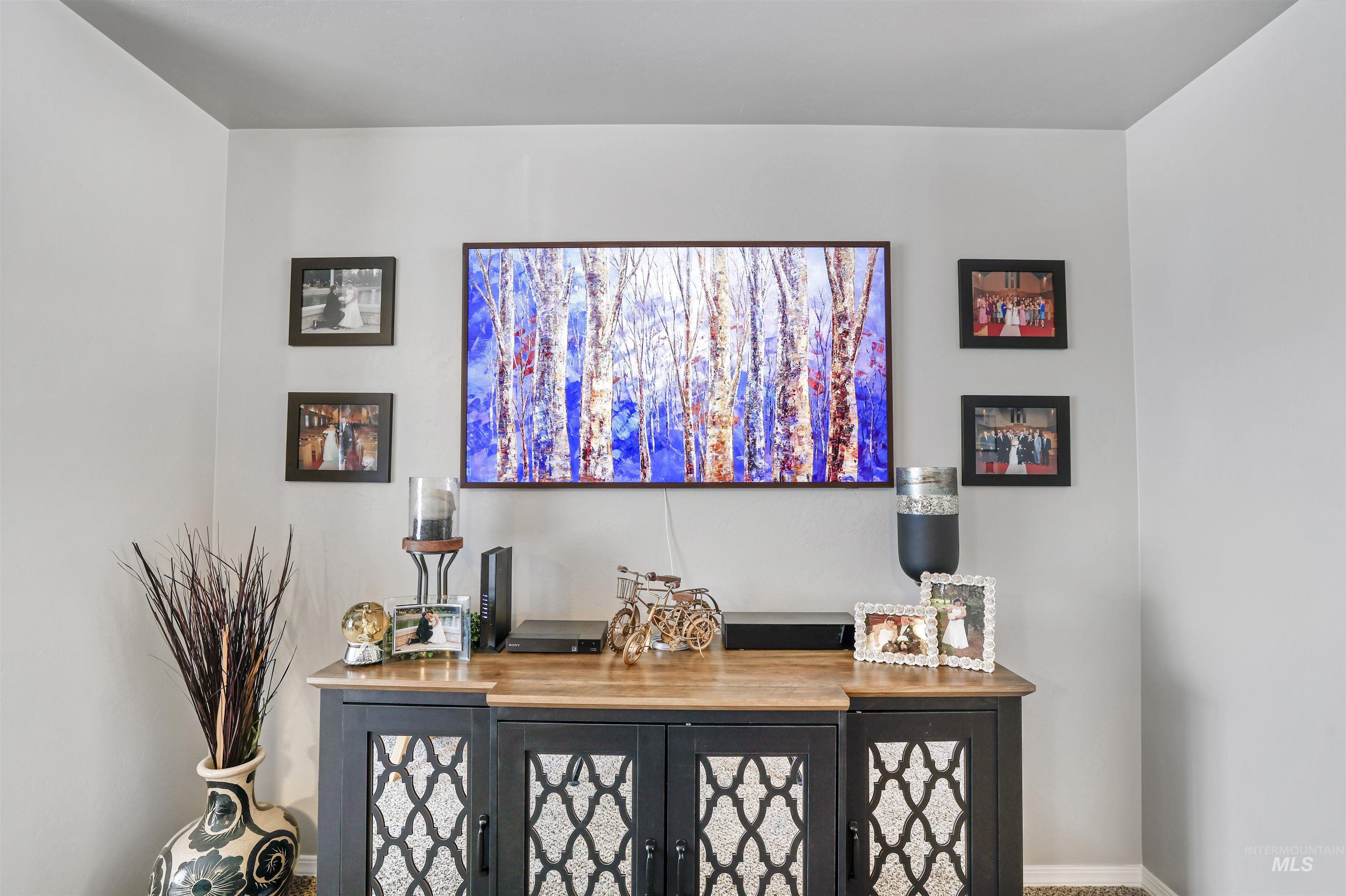 798 Grizzly Drive, Twin Falls, Idaho 83301, 5 Bedrooms, 2.5 Bathrooms, Residential For Sale, Price $559,000,MLS 98974972