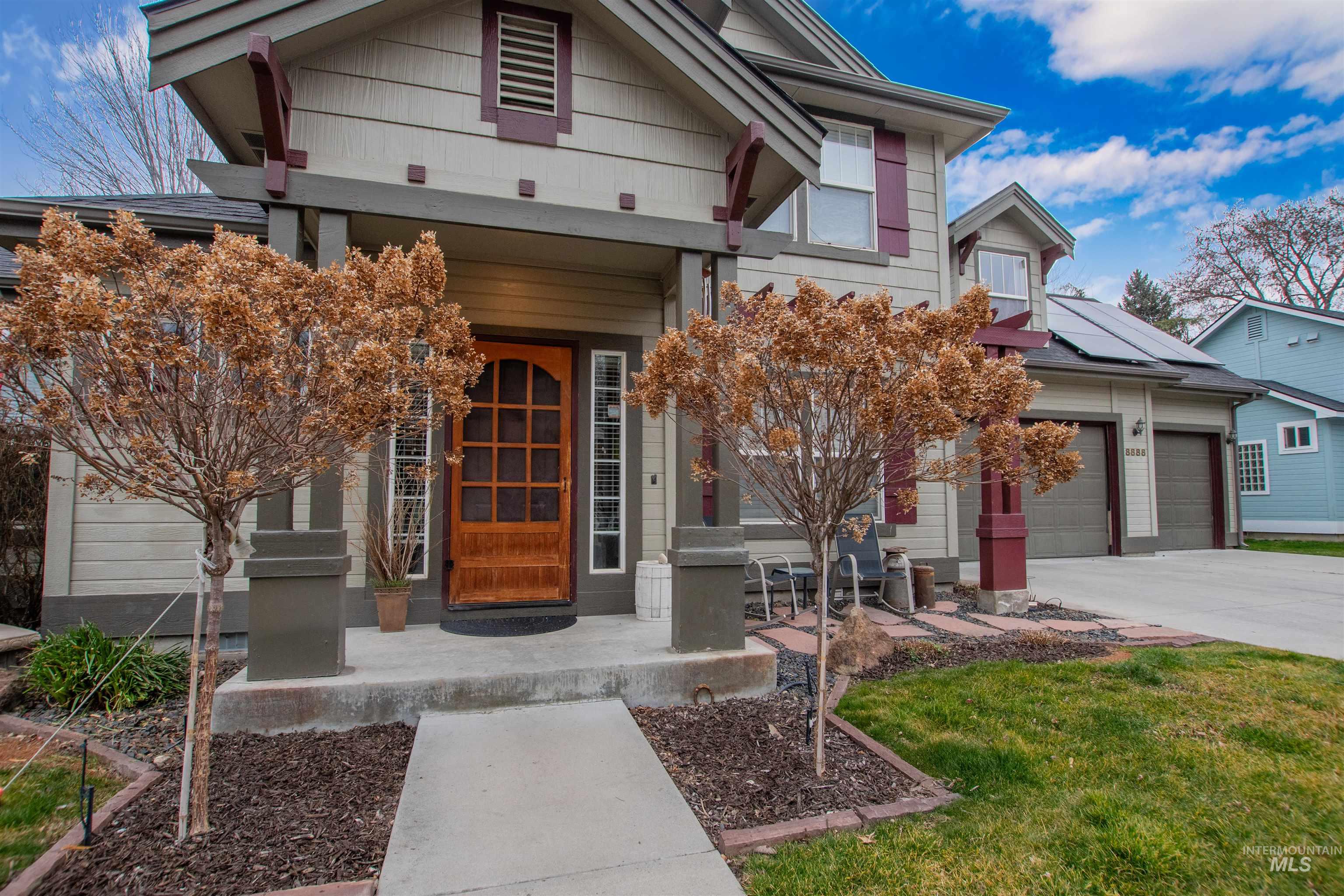 8888 W Hepburn Ln, Garden City, Idaho 83714, 3 Bedrooms, 2.5 Bathrooms, Residential For Sale, Price $669,900,MLS 98974973