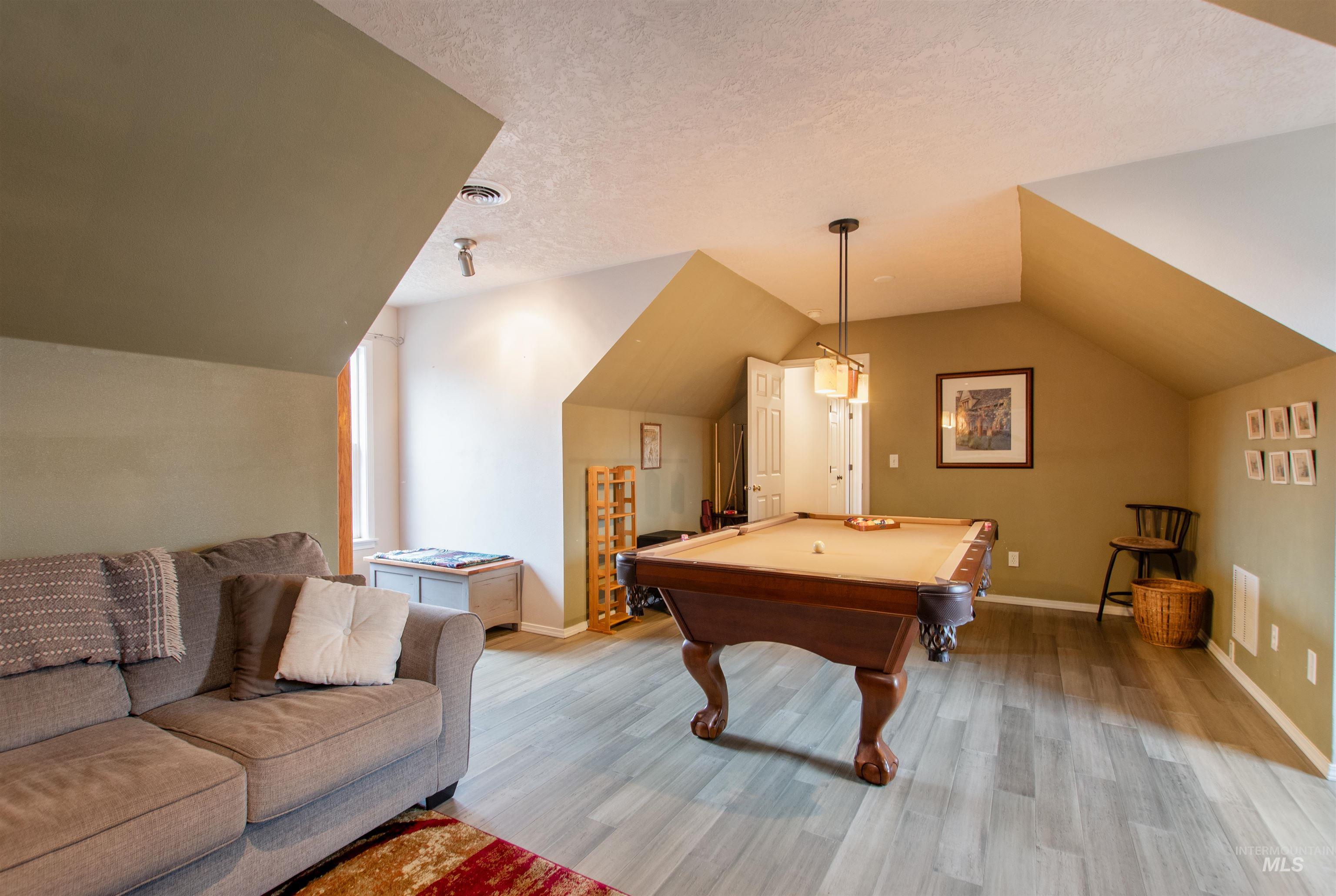 8888 W Hepburn Ln, Garden City, Idaho 83714, 3 Bedrooms, 2.5 Bathrooms, Residential For Sale, Price $649,900,MLS 98974973