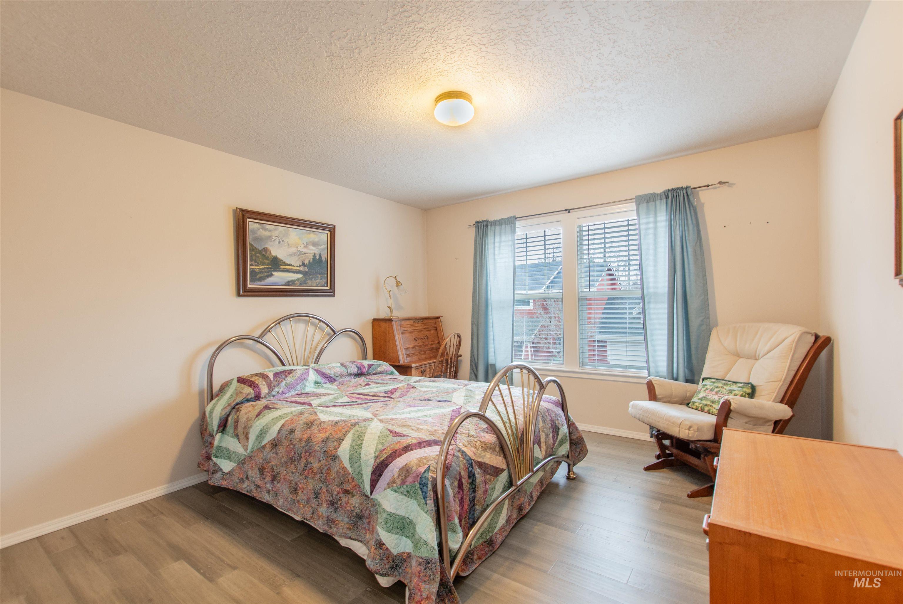 8888 W Hepburn Ln, Garden City, Idaho 83714, 3 Bedrooms, 2.5 Bathrooms, Residential For Sale, Price $669,900,MLS 98974973