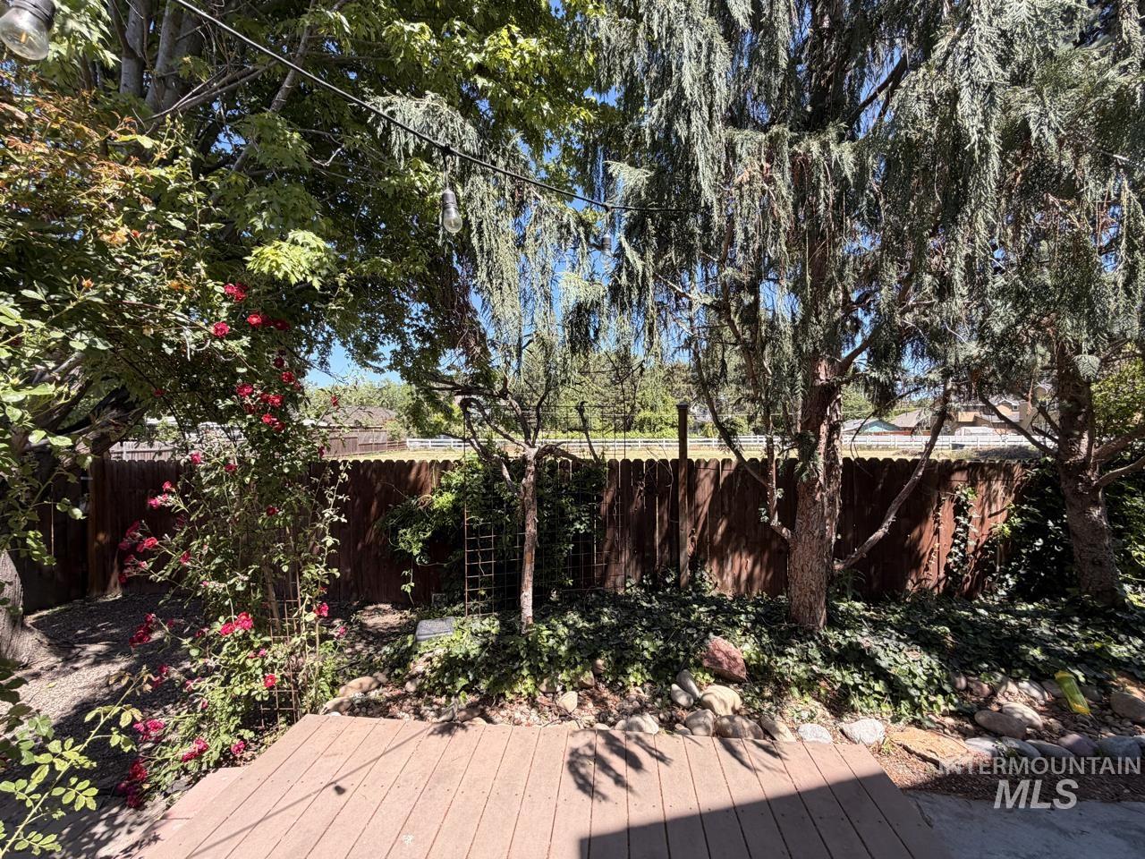8888 W Hepburn Ln, Garden City, Idaho 83714, 3 Bedrooms, 2.5 Bathrooms, Residential For Sale, Price $649,900,MLS 98974973