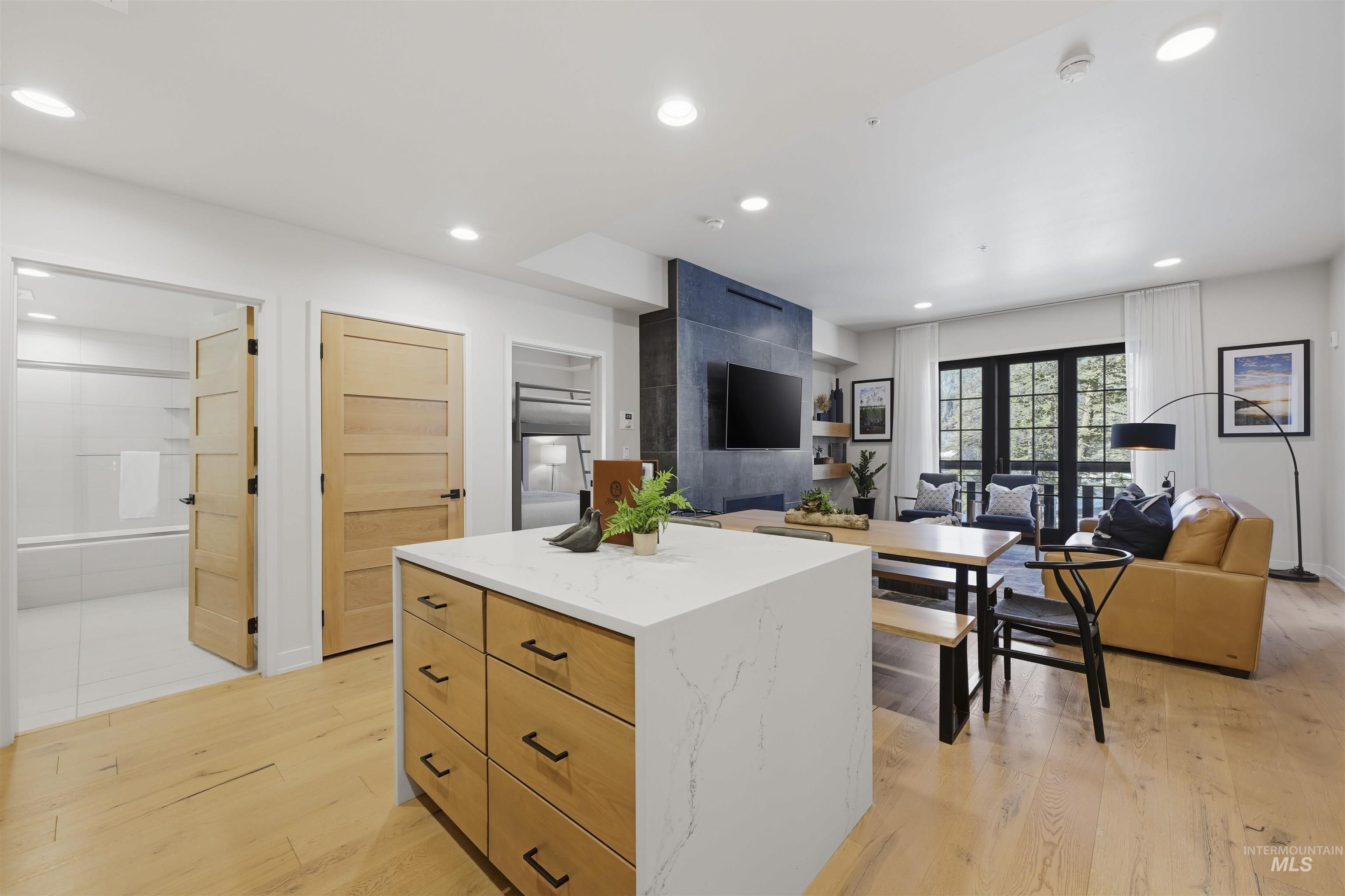 780 Village Dr, Donnelly, Idaho 83615, 2 Bedrooms, 2 Bathrooms, Residential For Sale, Price $874,900,MLS 98974974