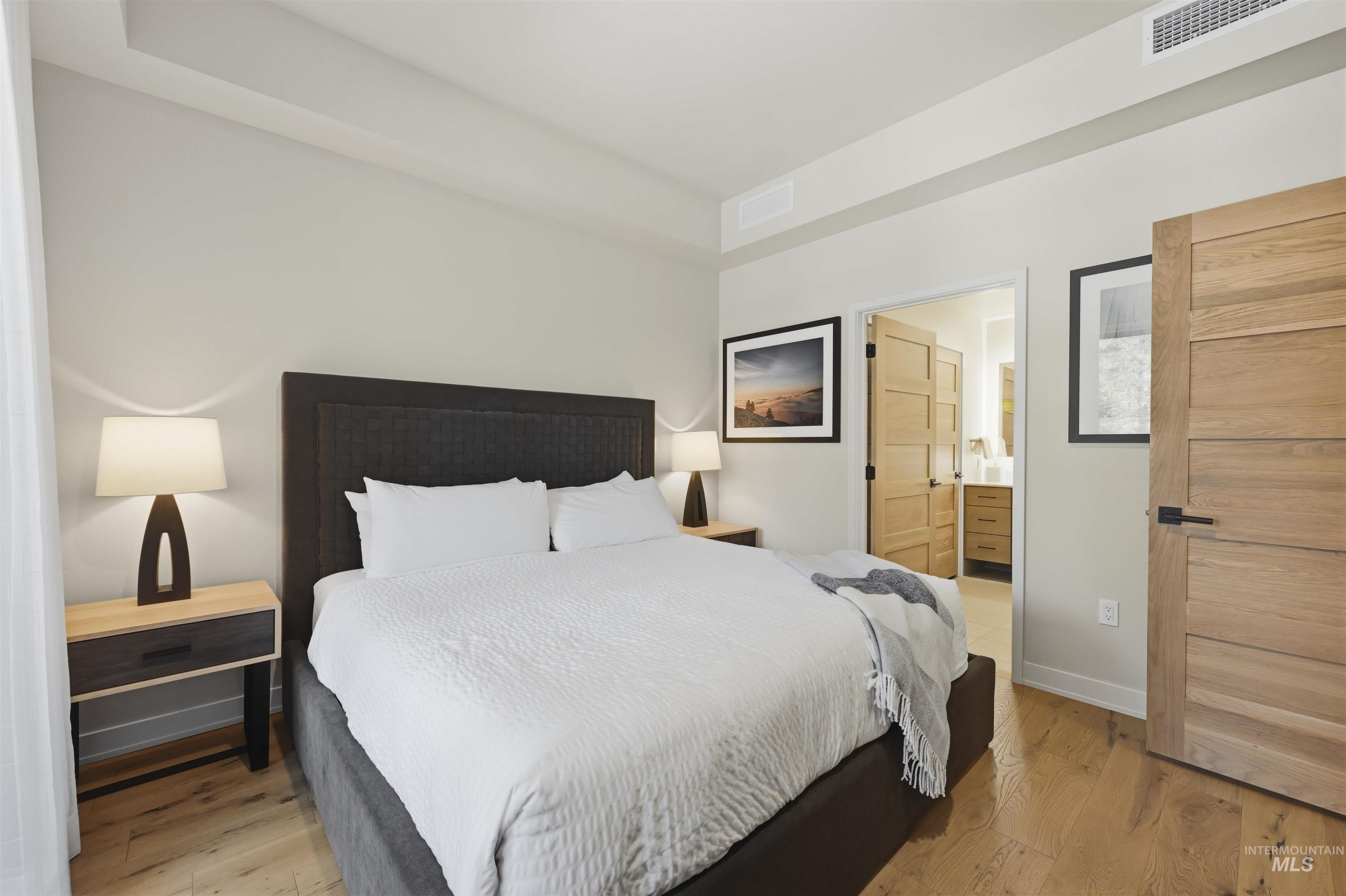 780 Village Dr, Donnelly, Idaho 83615, 2 Bedrooms, 2 Bathrooms, Residential For Sale, Price $899,900,MLS 98974974