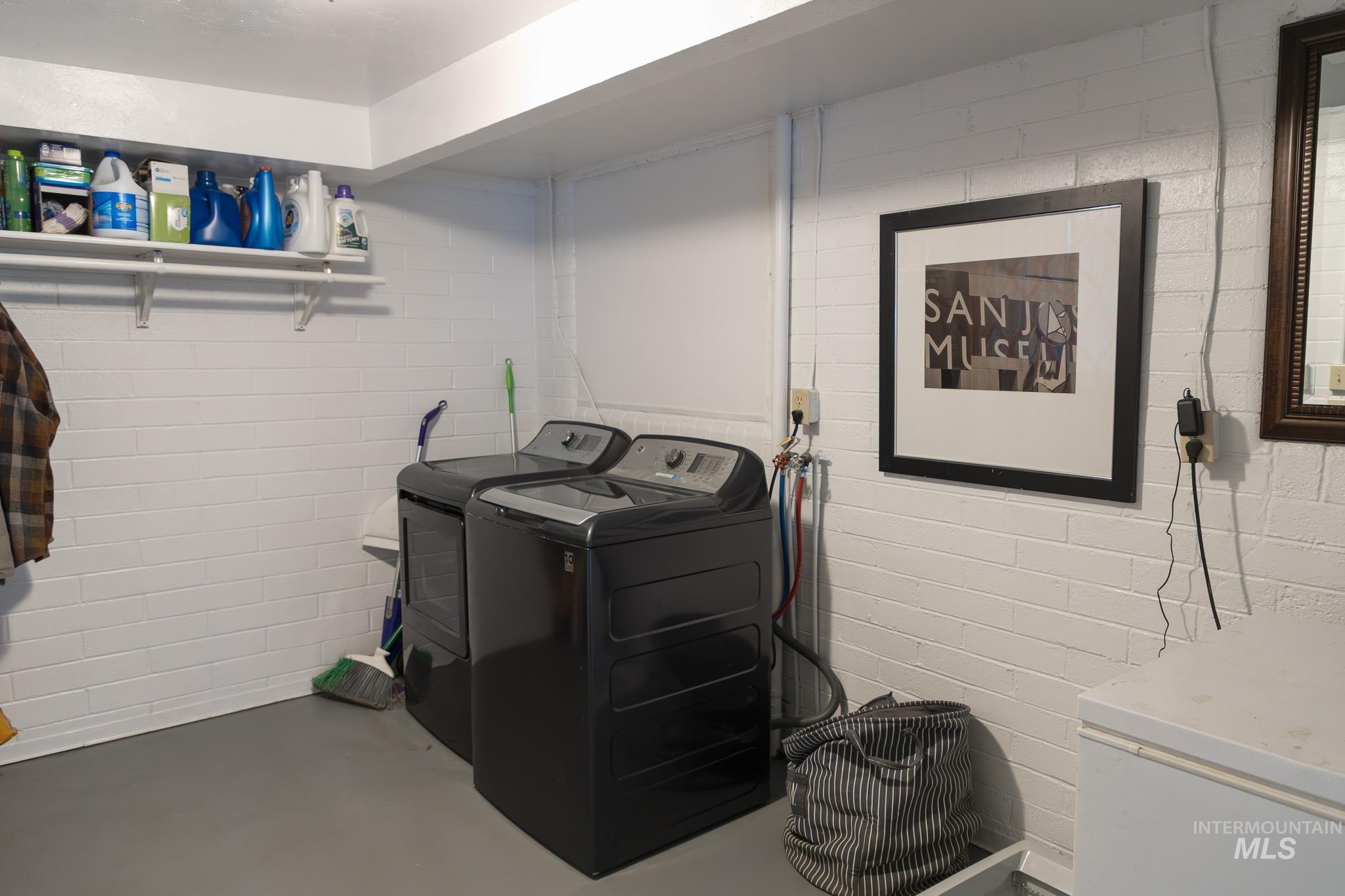 661 SW 3rd St, Ontario, Oregon 97914, 3 Bedrooms, 2 Bathrooms, Residential For Sale, Price $325,000,MLS 98974975