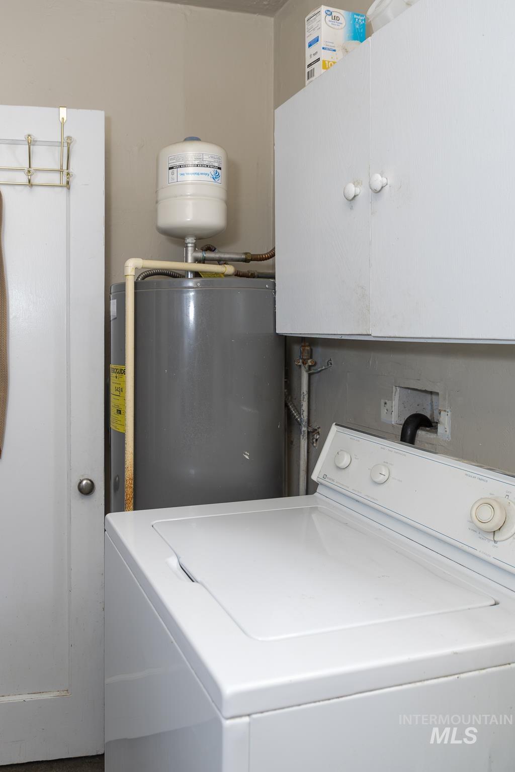 661 SW 3rd St, Ontario, Oregon 97914, 3 Bedrooms, 2 Bathrooms, Residential For Sale, Price $325,000,MLS 98974975