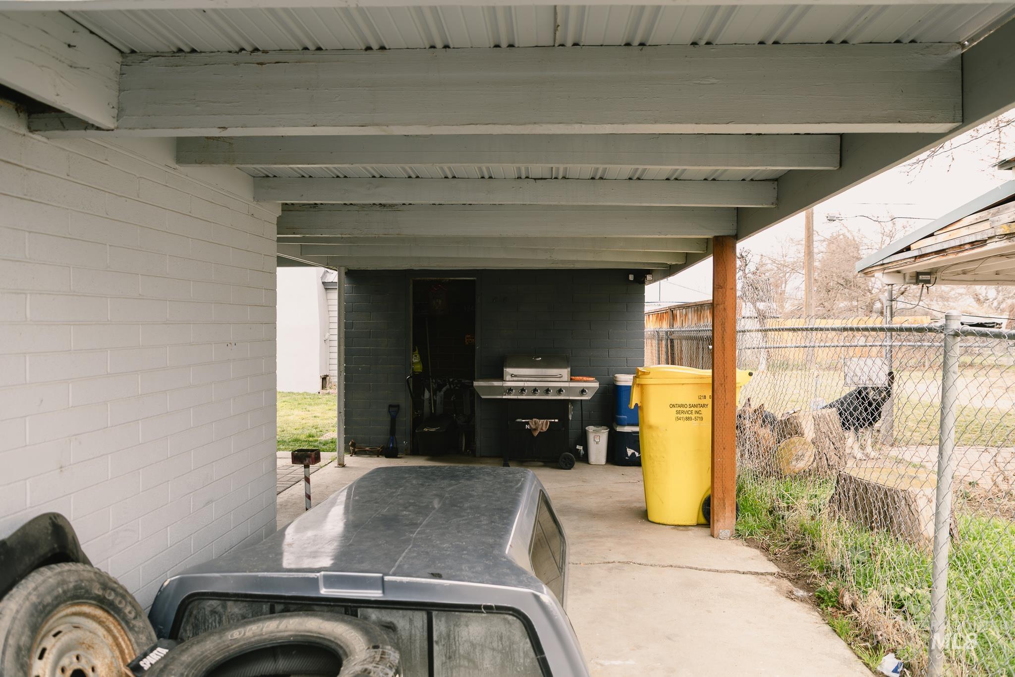 661 SW 3rd St, Ontario, Oregon 97914, 3 Bedrooms, 2 Bathrooms, Residential For Sale, Price $325,000,MLS 98974975