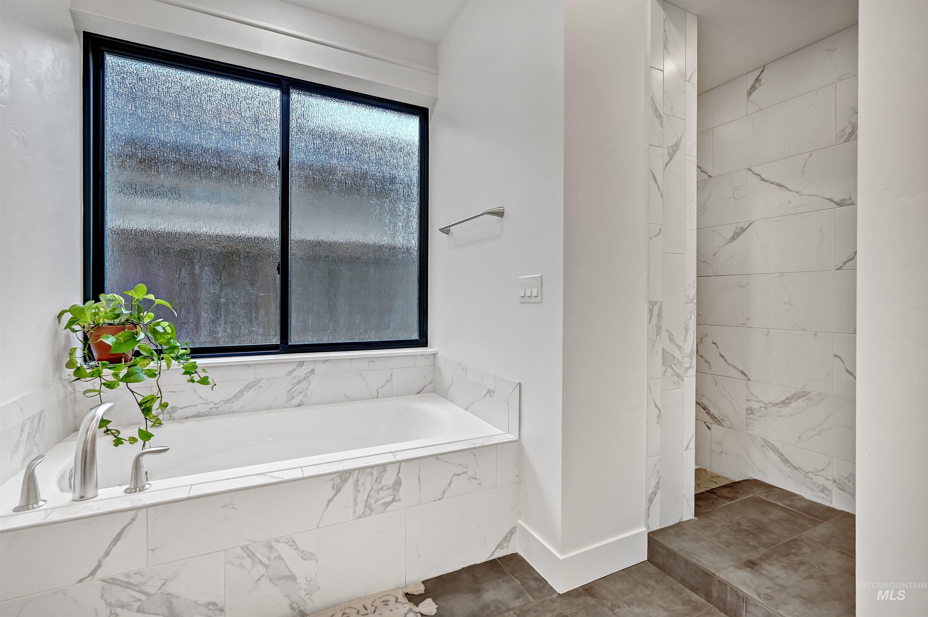 12214 N Barn Owl Way, Boise, Idaho 83714, 5 Bedrooms, 3.5 Bathrooms, Residential For Sale, Price $1,489,000, 98974976