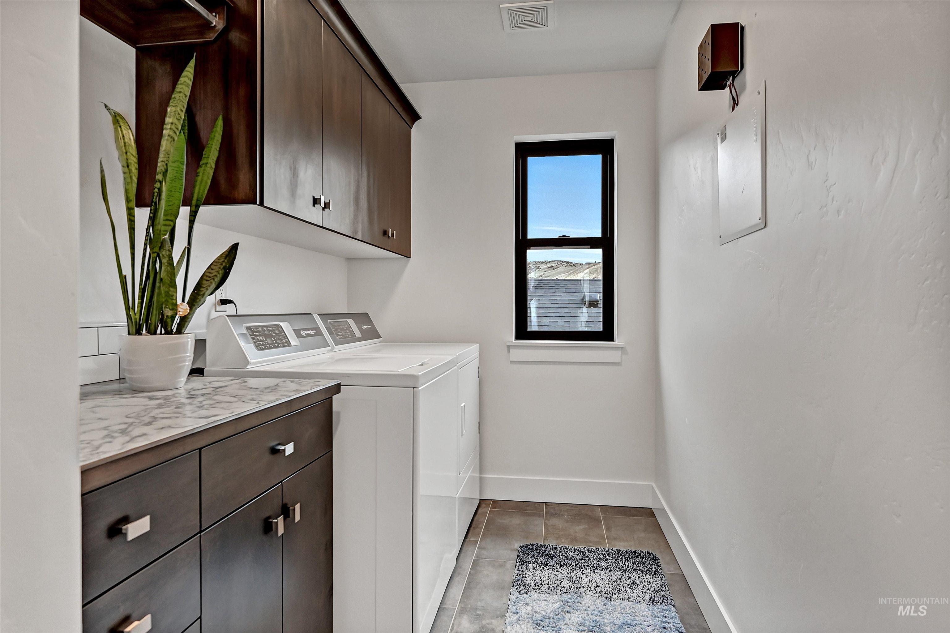 12214 N Barn Owl Way, Boise, Idaho 83714, 5 Bedrooms, 3.5 Bathrooms, Residential For Sale, Price $1,489,000, 98974976