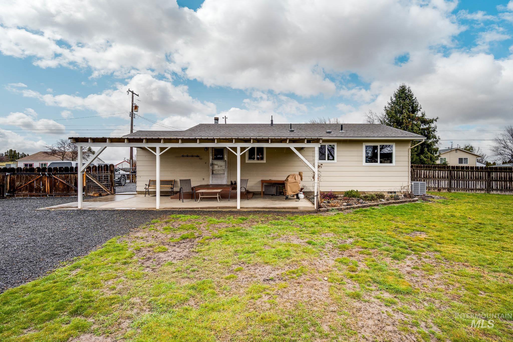 1236 Alder Ave., Lewiston, Idaho 83501, 3 Bedrooms, 1 Bathroom, Residential For Sale, Price $349,000,MLS 98974977