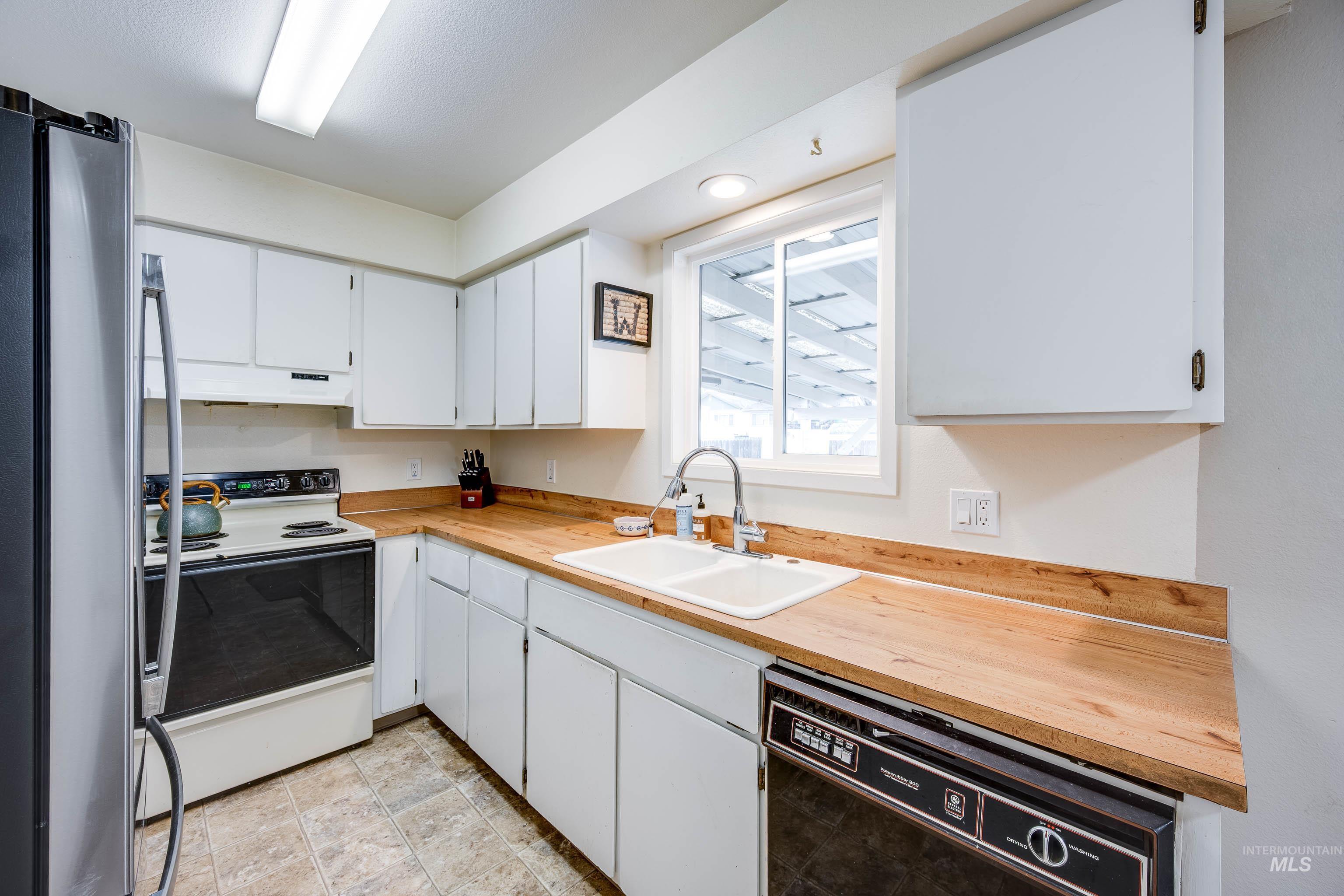 1236 Alder Ave., Lewiston, Idaho 83501, 3 Bedrooms, 1 Bathroom, Residential For Sale, Price $349,000,MLS 98974977